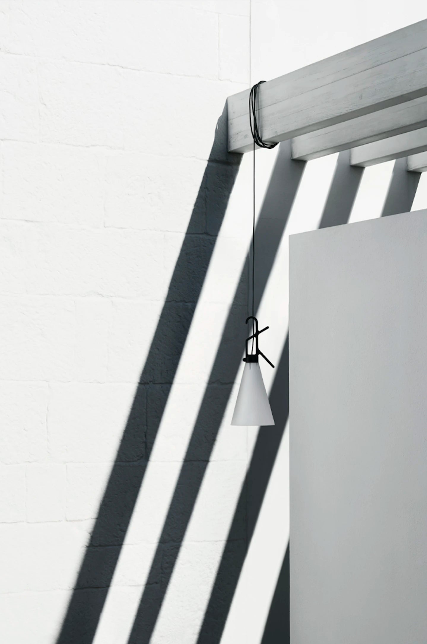 MAYDAY Outdoor Lamp Mustard