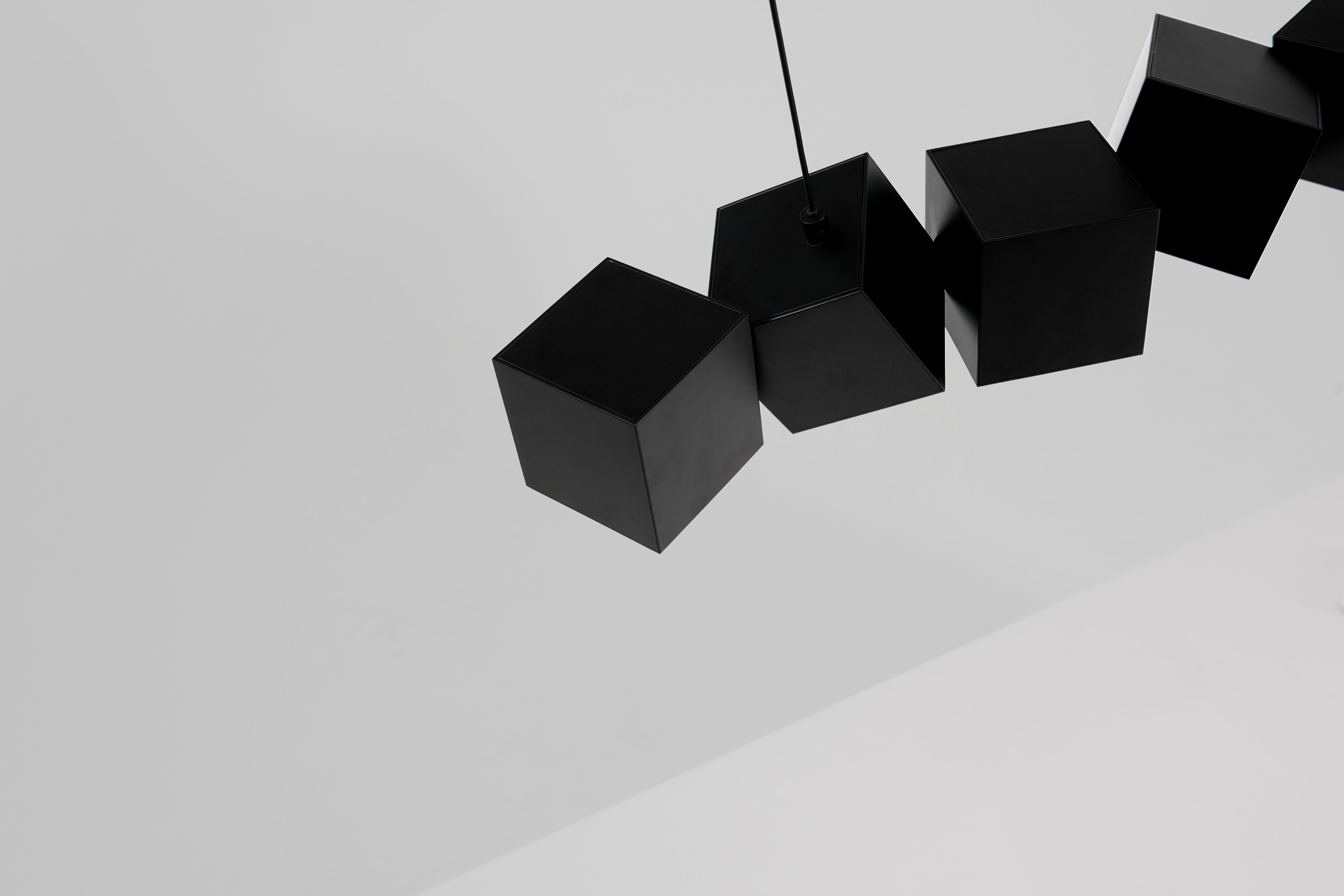 BLACKCHAIN pendant lamp