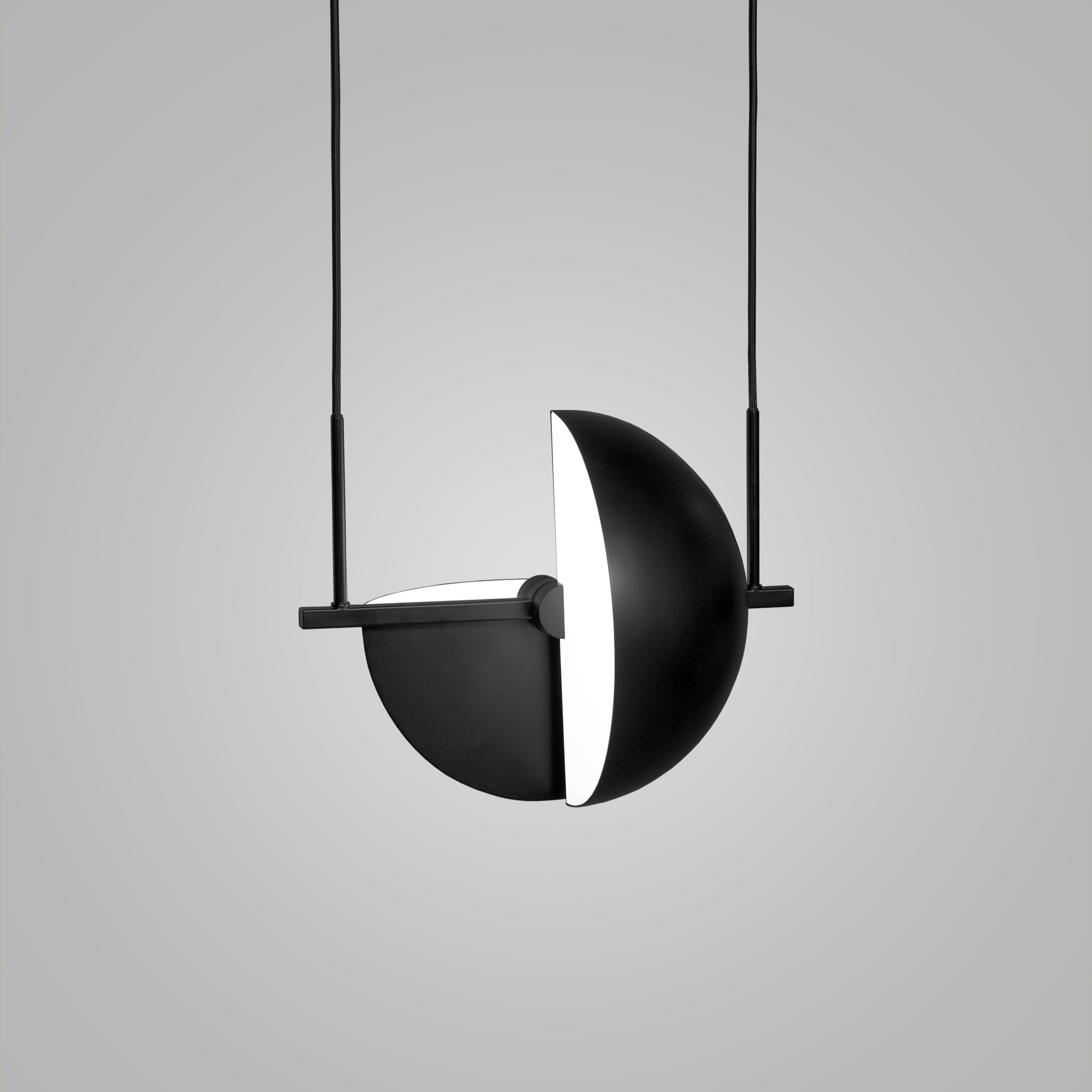 TRAPEZE black pendant lamp