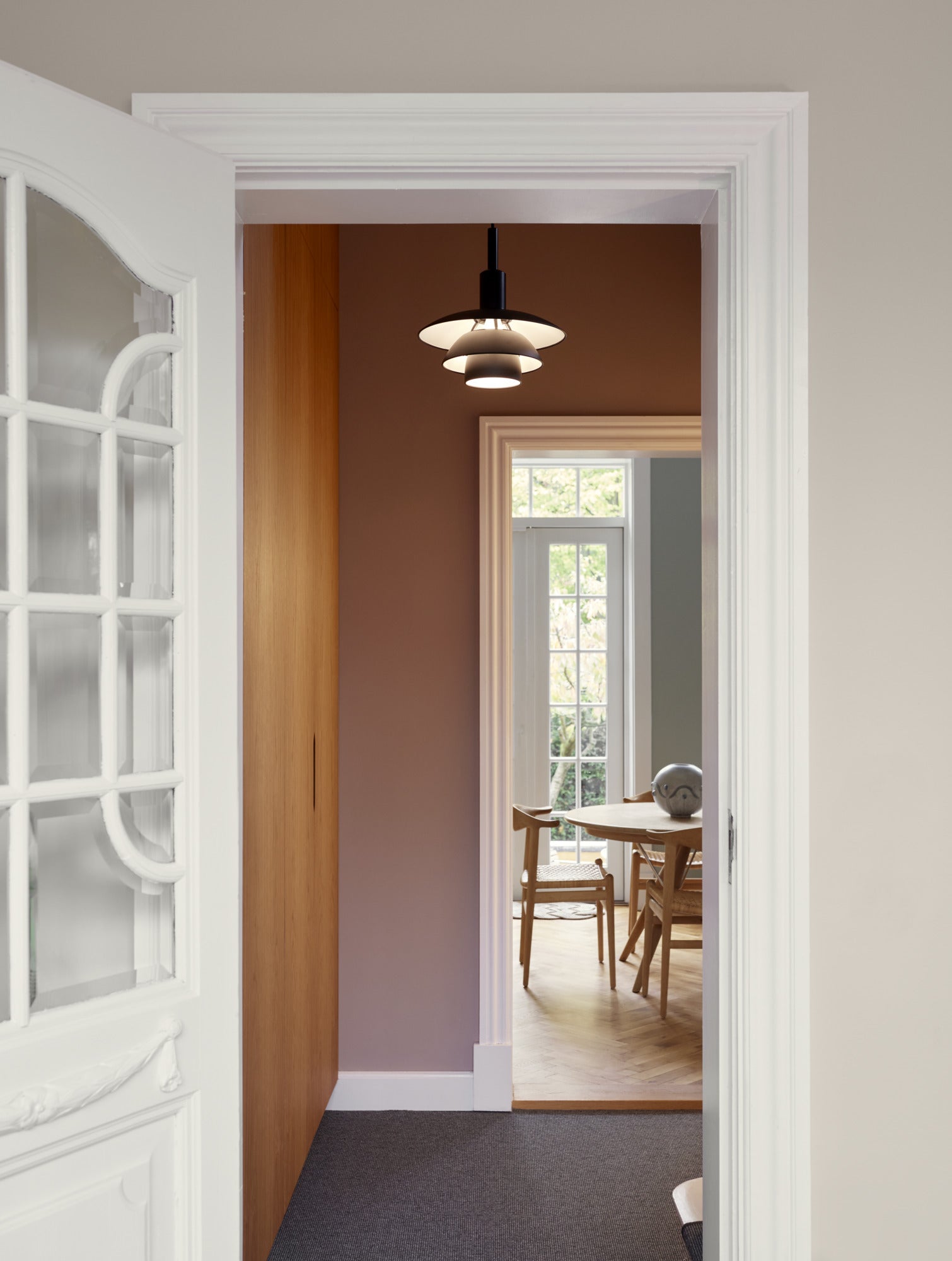 Pendelleuchte PH 3/3 weiß mit schwarzer matter Oberfläche