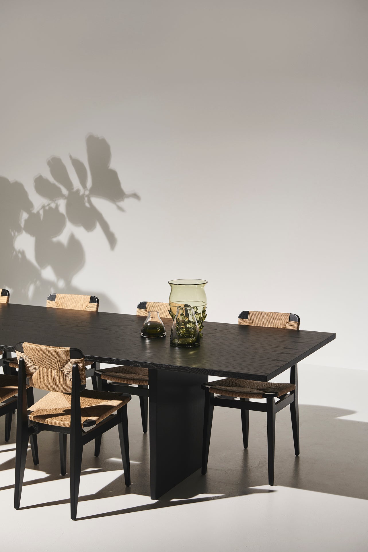 PRIVATE table black ash veneer