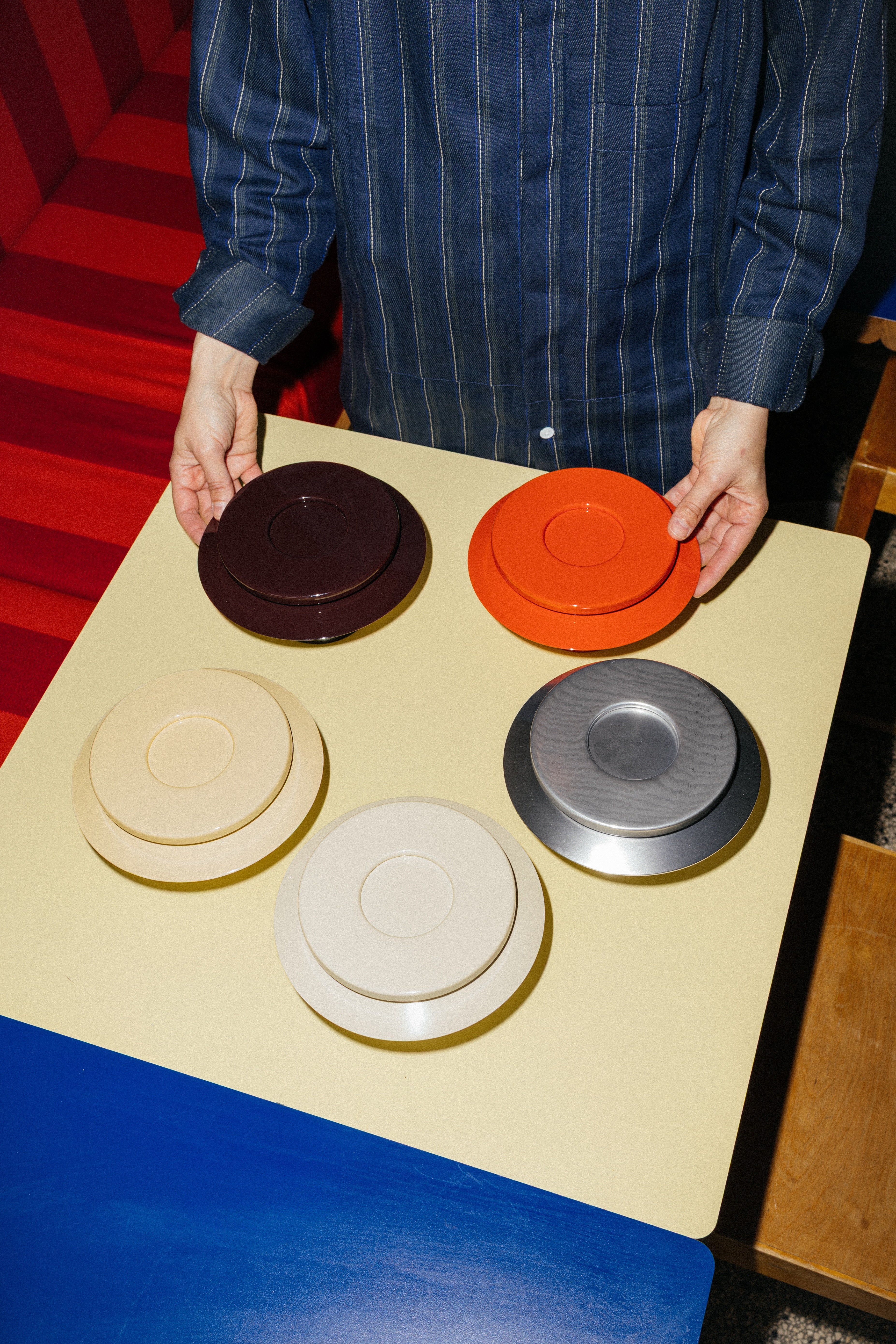 LILLE burgundy wall lamp