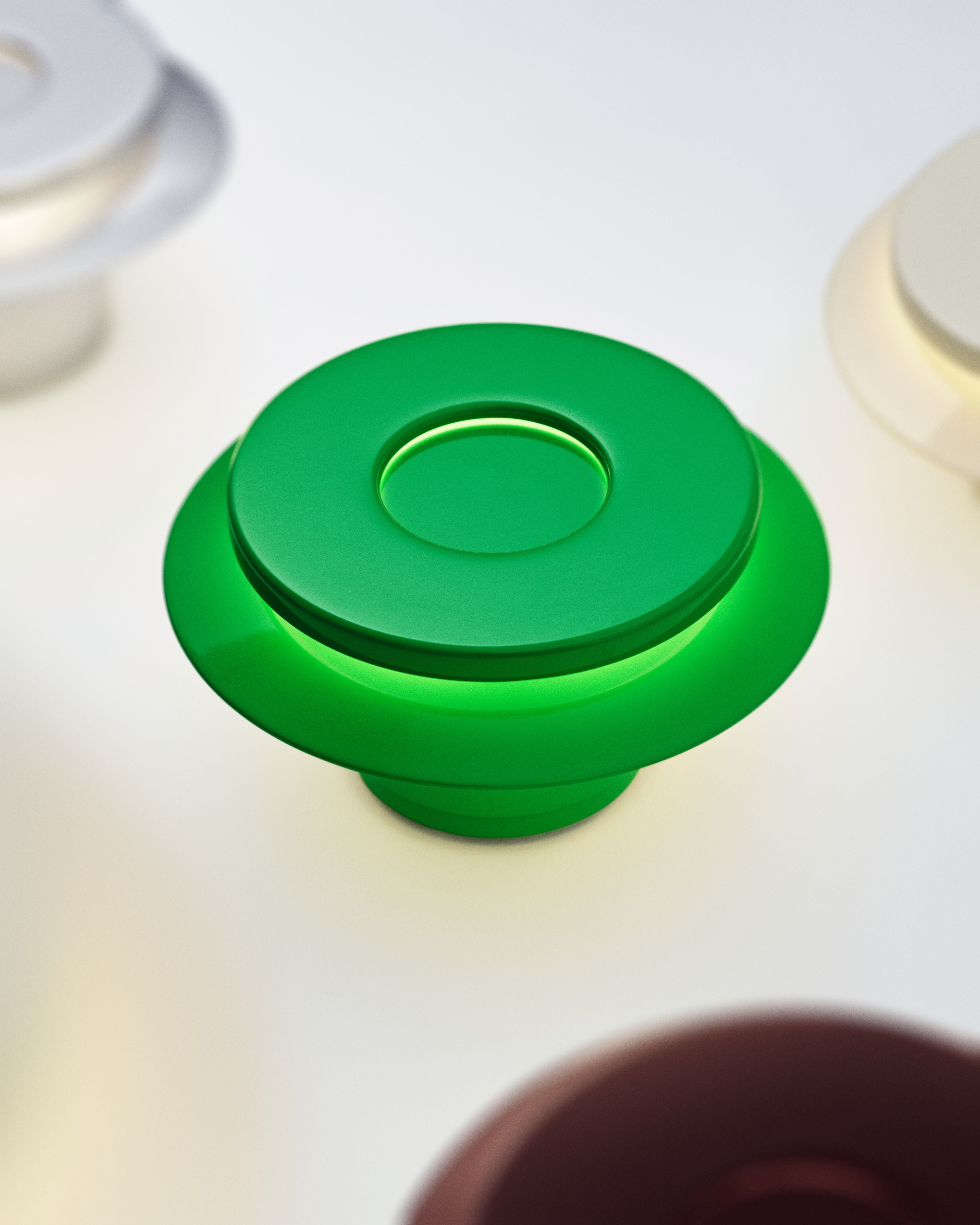 LILLE green wall lamp