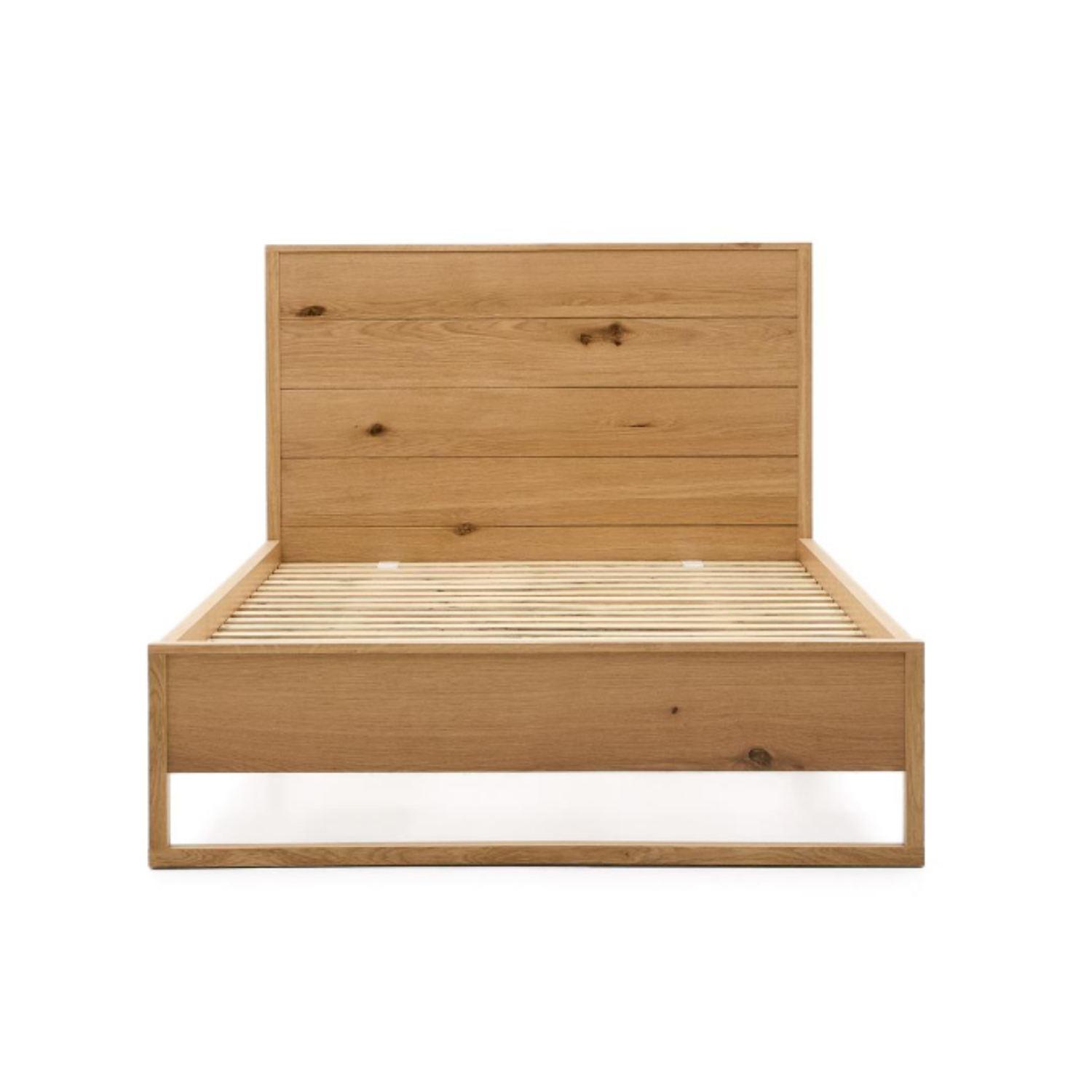 Einzelbett -Alguema -Eichenfurnier