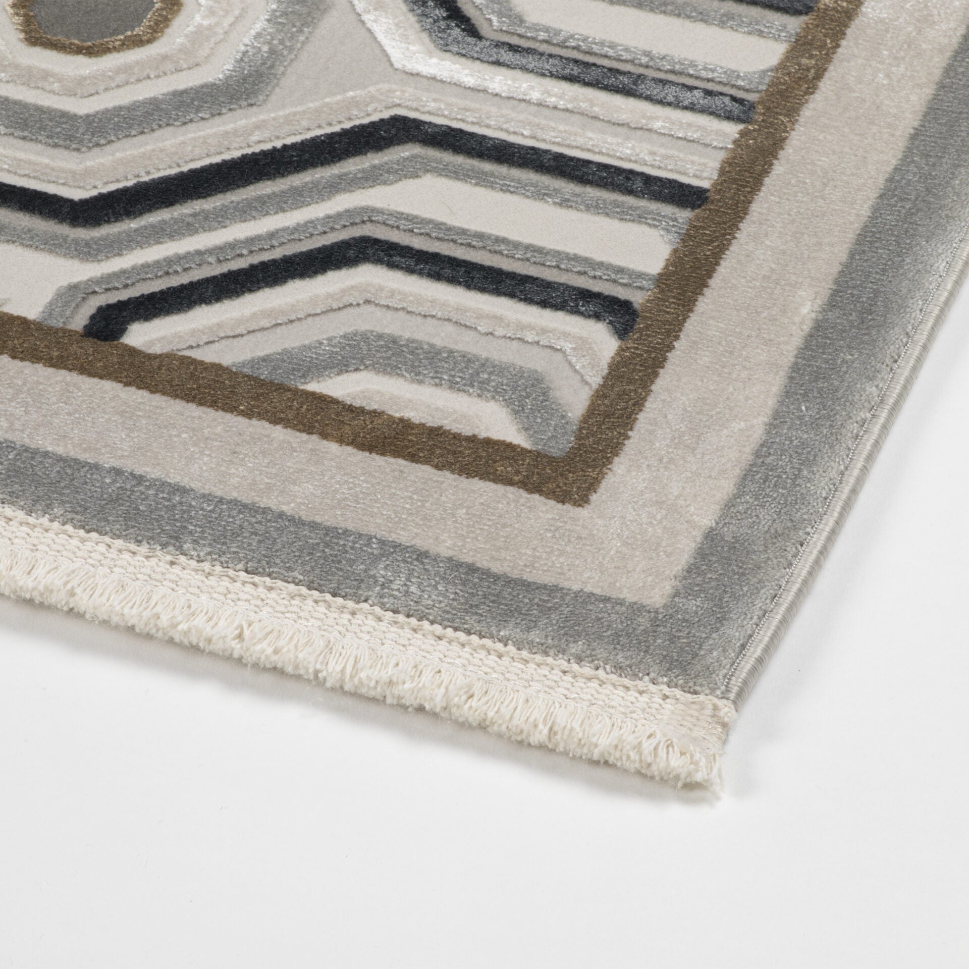 ROYAL gray rug with geometric patterns
