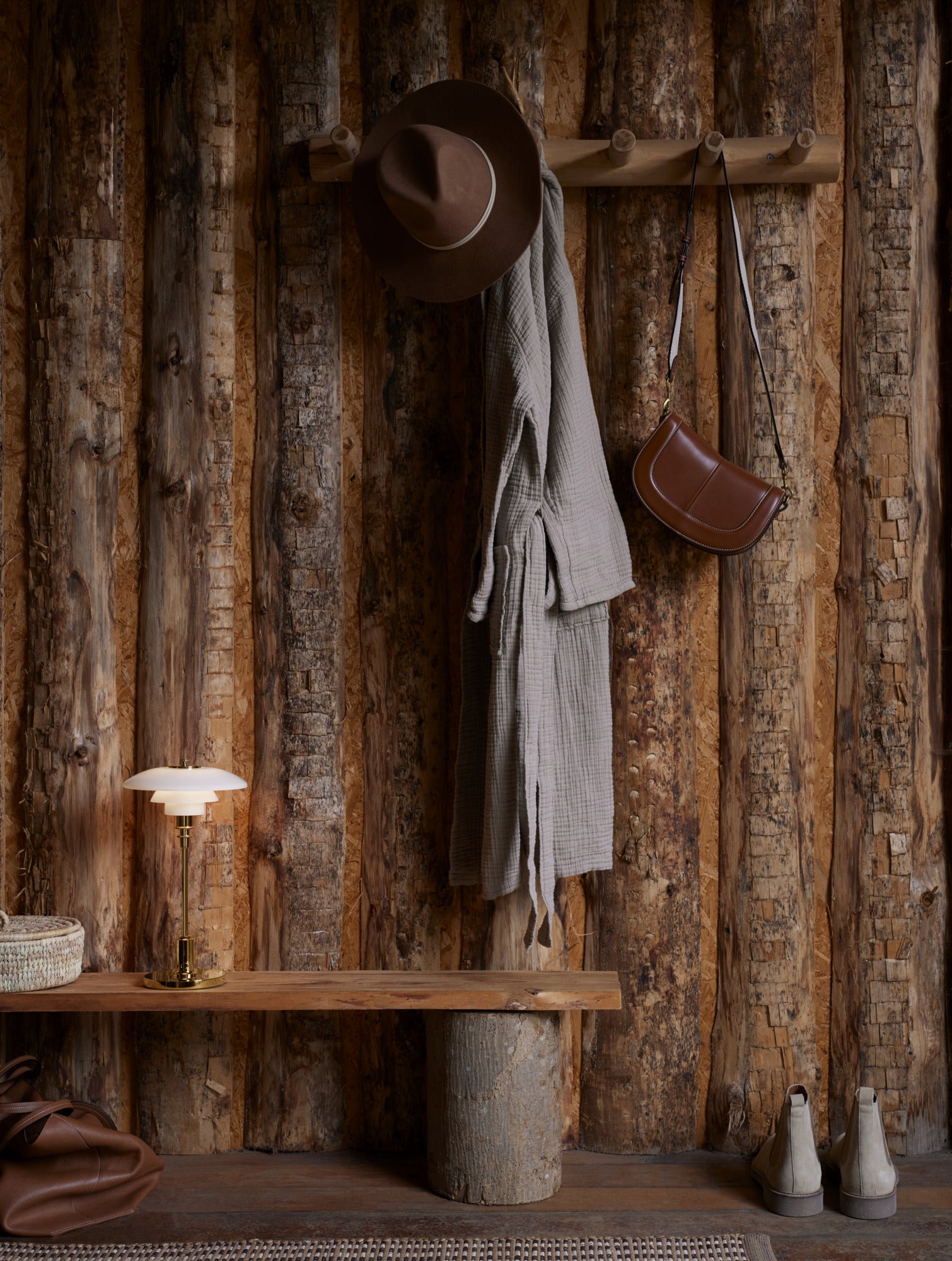 Portable lamp PH 2/1 white with brass base