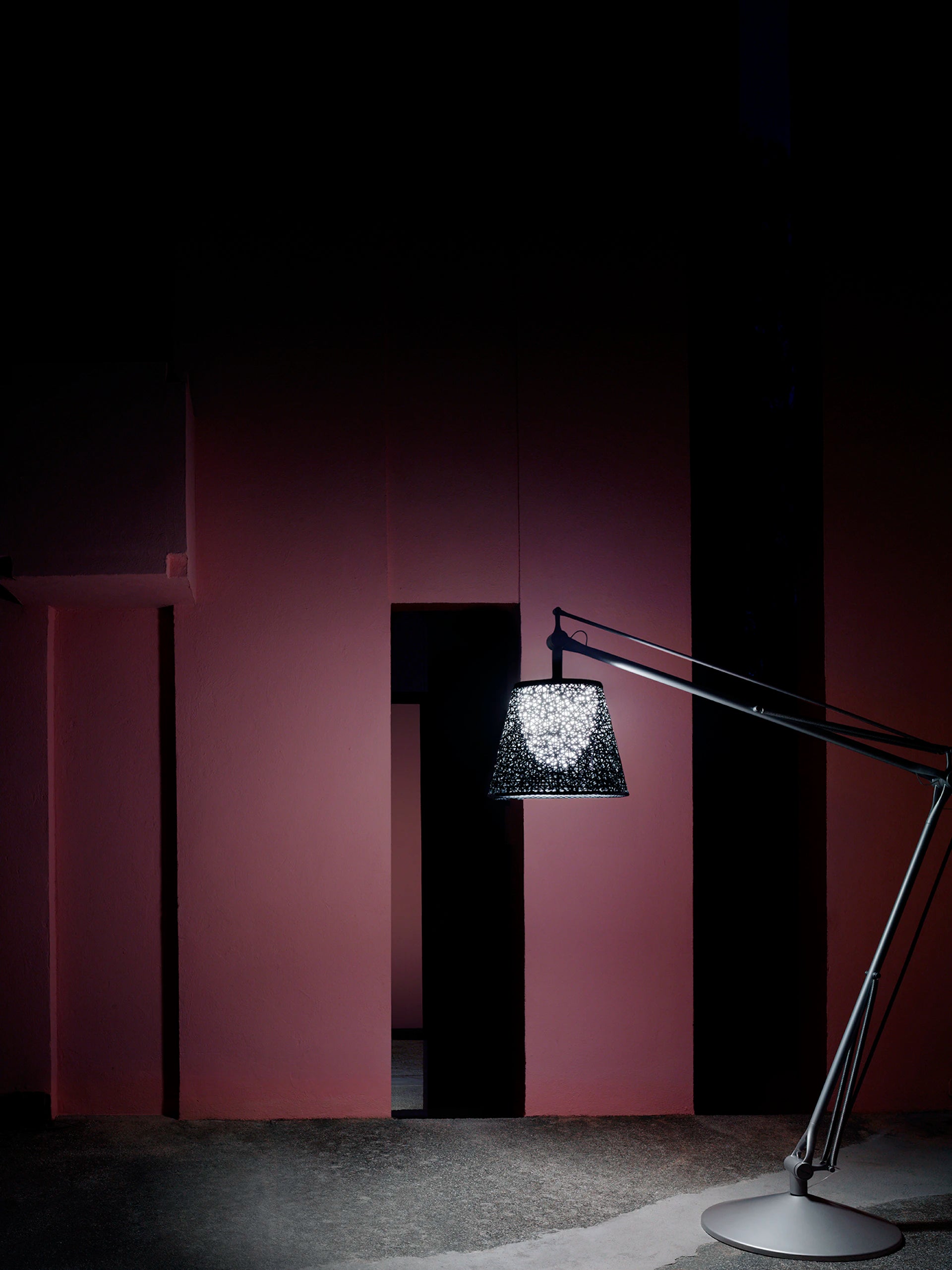 Outdoor floor lamp SUPERARCHIMOON black