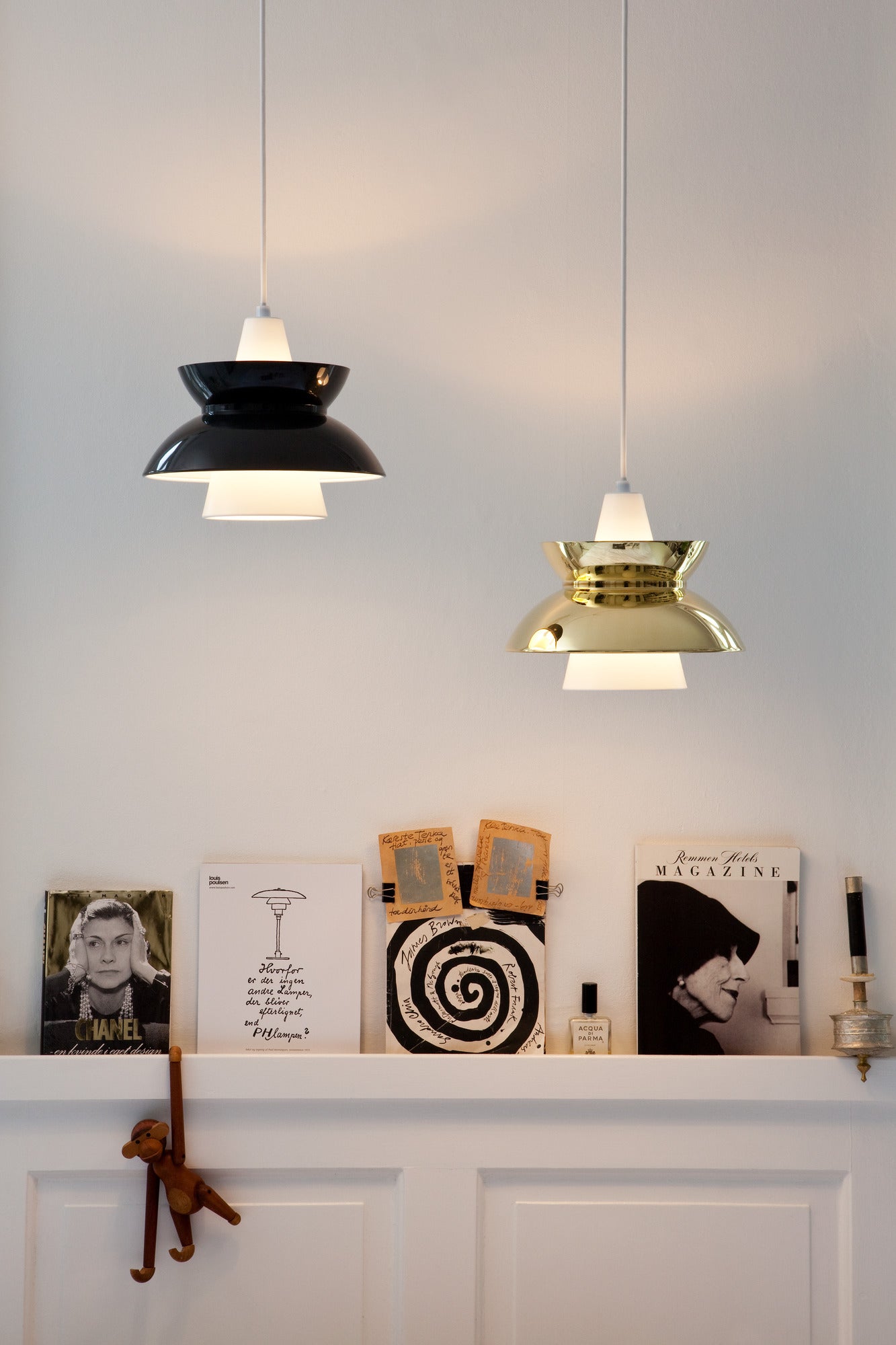 DOO-WOP pendant lamp white with dark gray finish