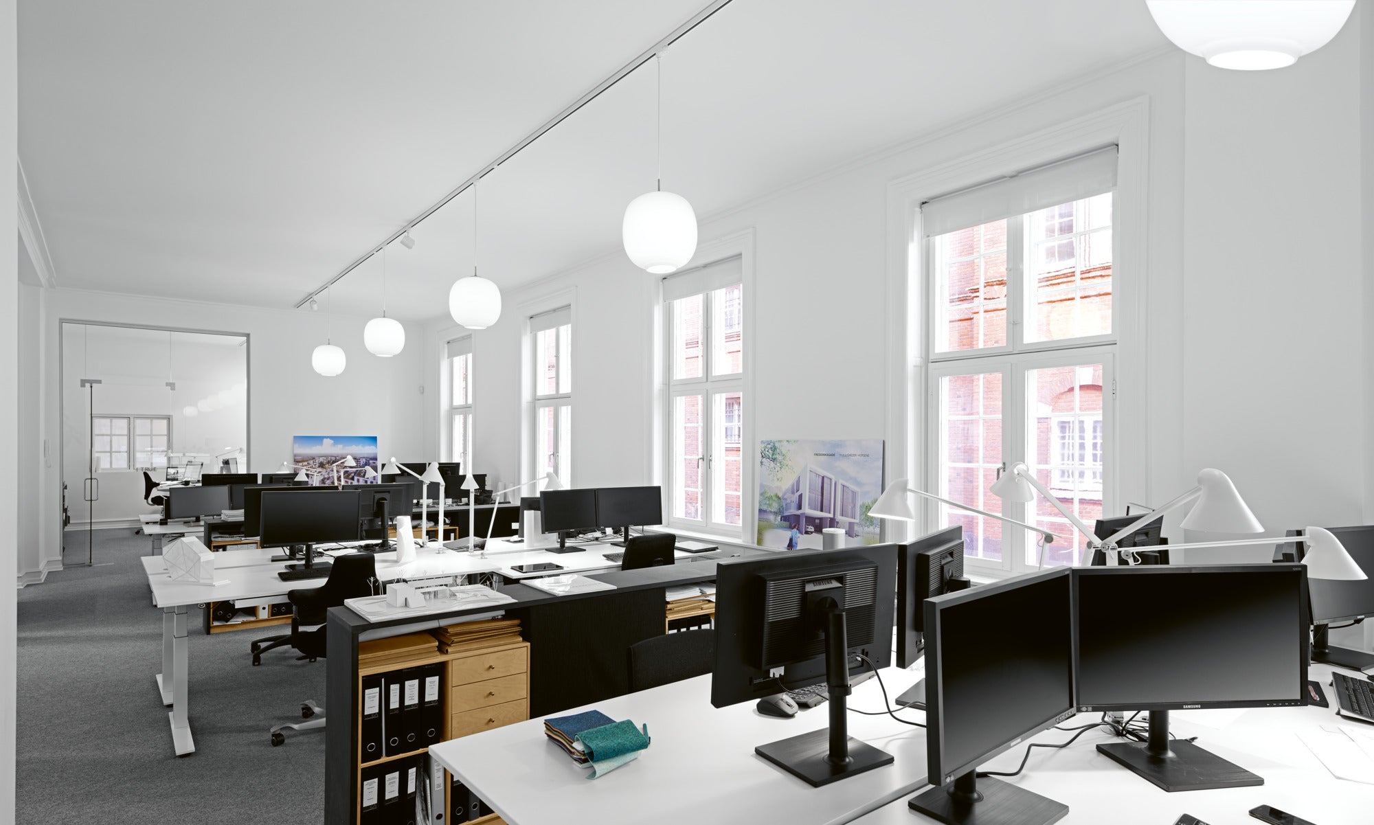 Tischlampe NJP weiß