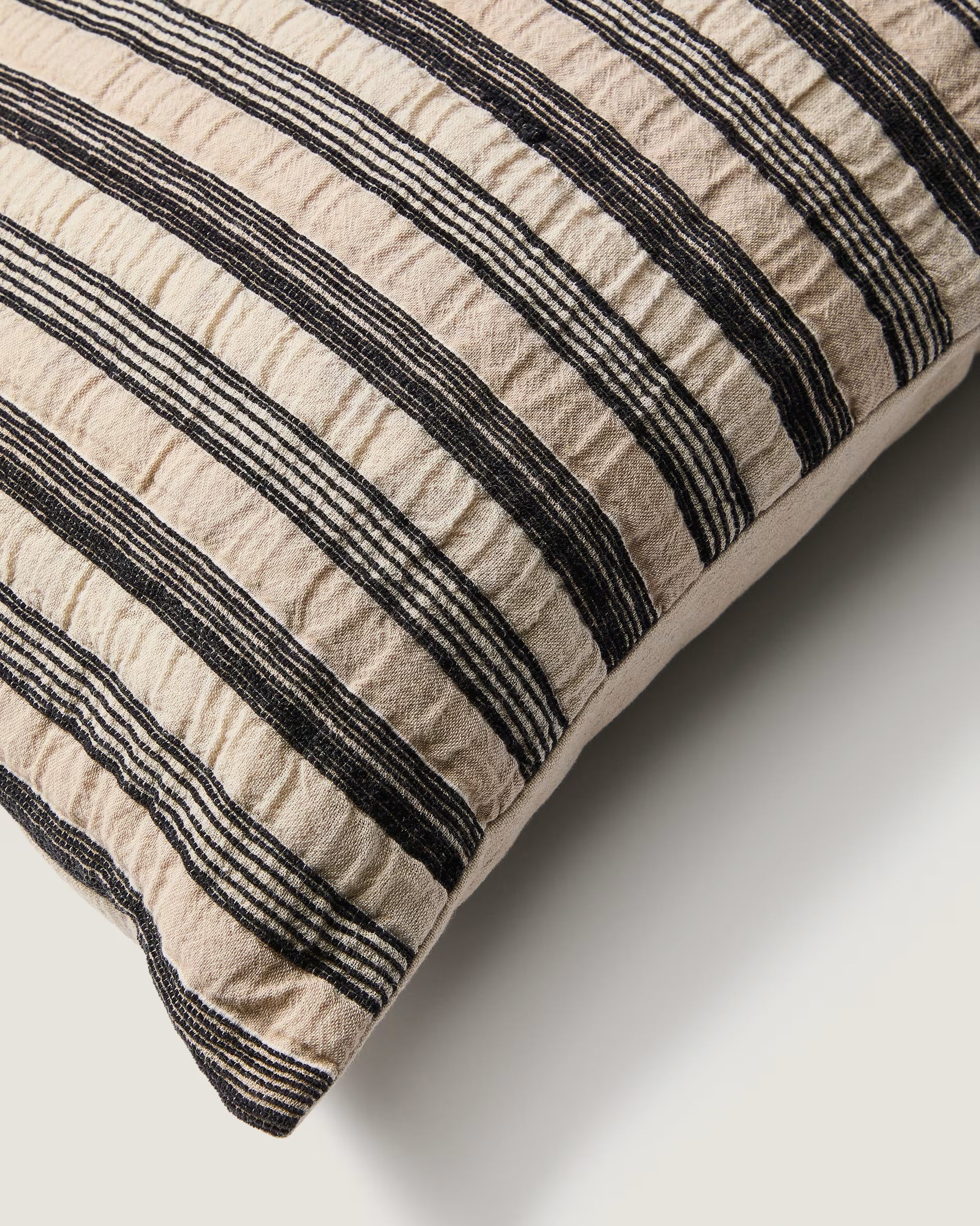 ISENA cushion cover beige with gray