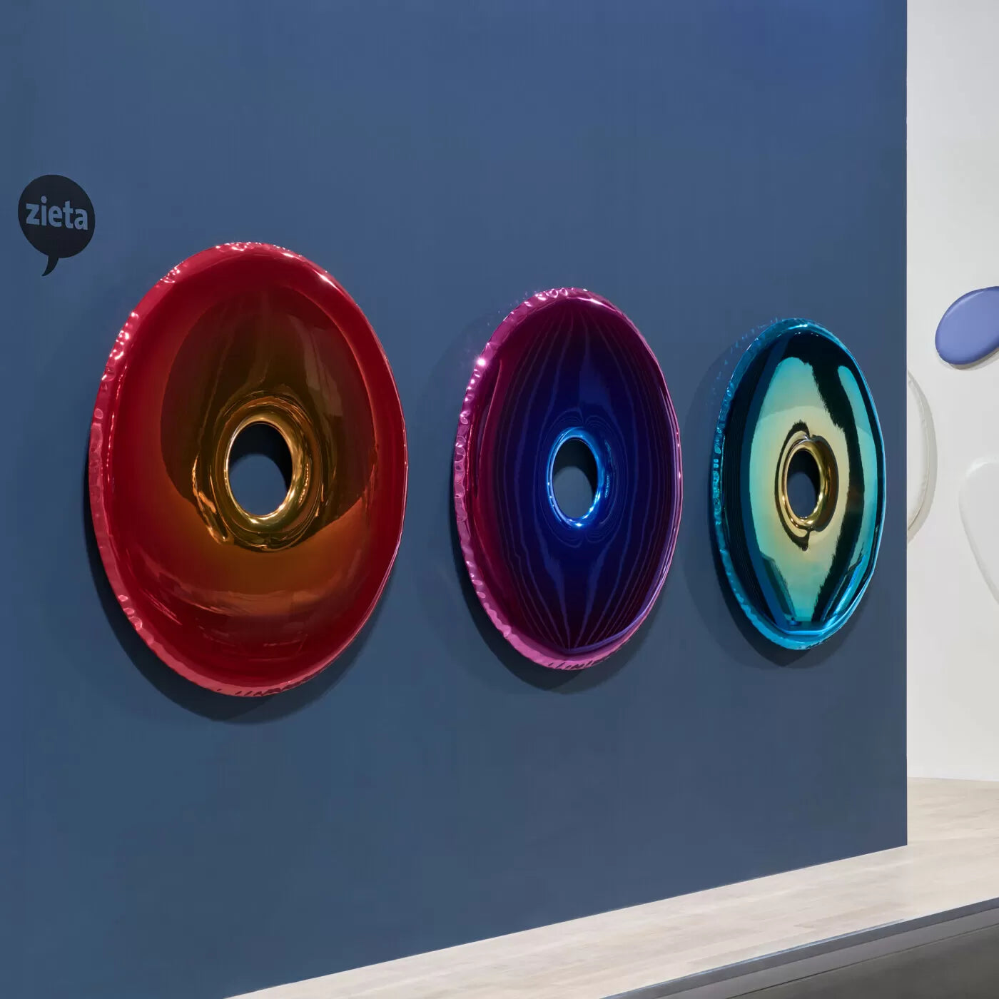 RONDO Mirror transitions helix nebula topaz and sapphire