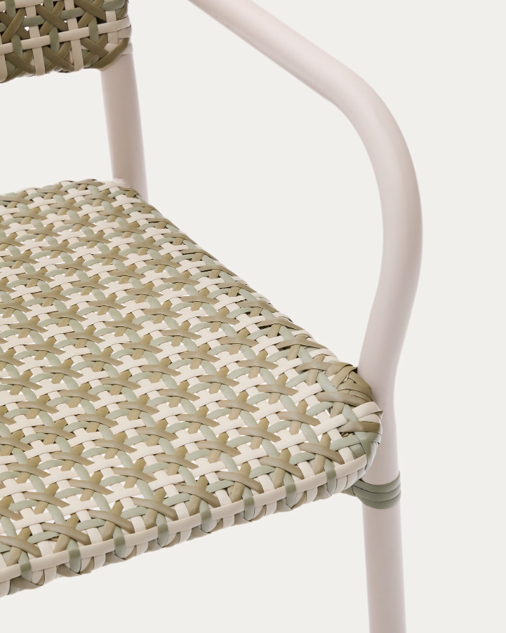 Tuccia Rattan Gardenstuhl mit einer Aluminiumbasis