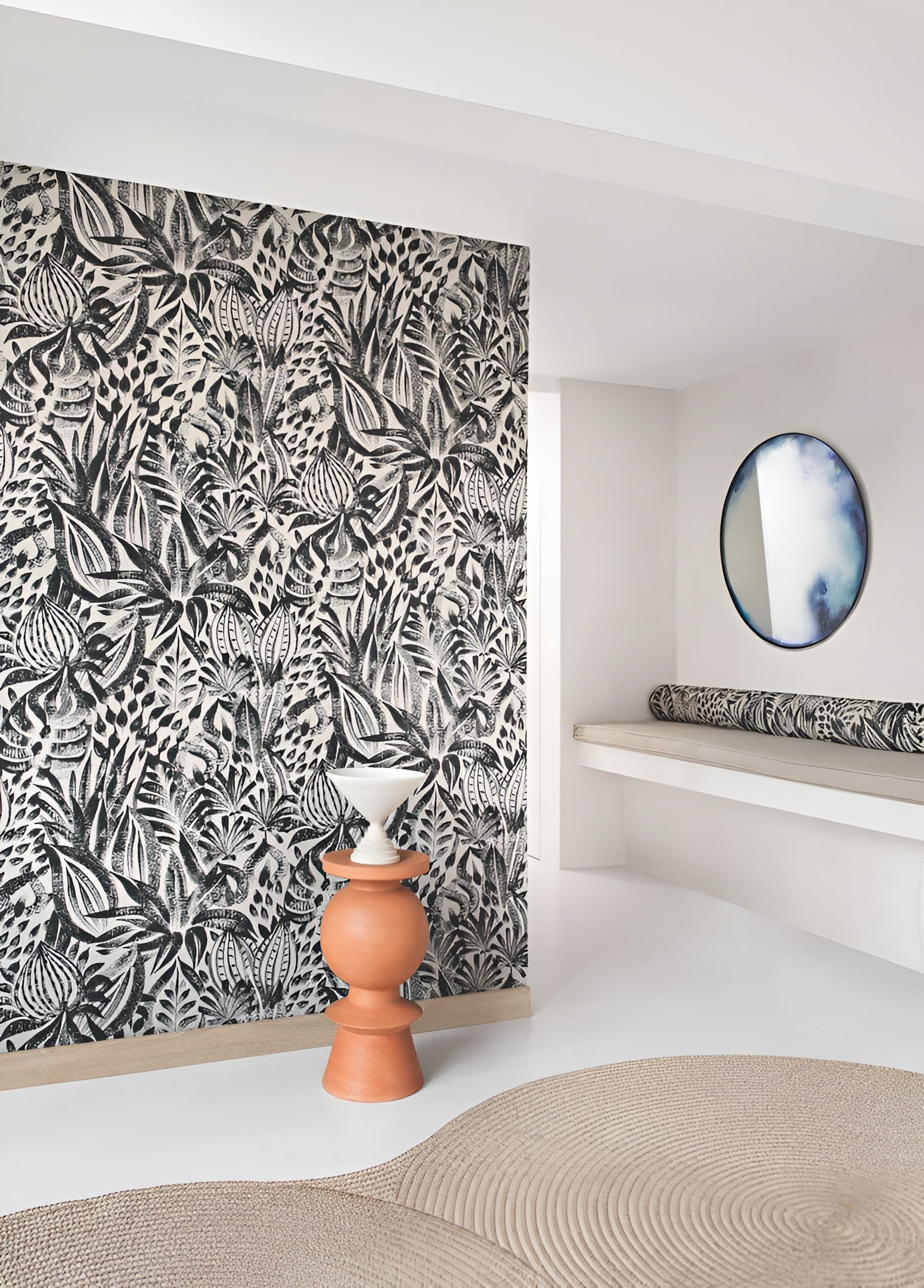 Textile wallpaper with a plant pattern FOLIAGE - NOIR black