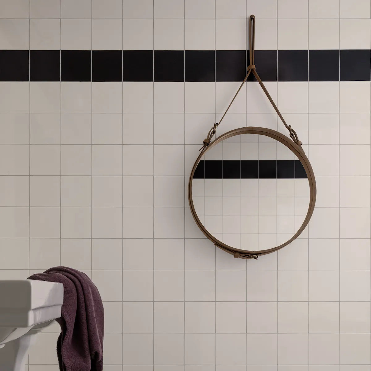 ADNET Round Mirror Brown Leather