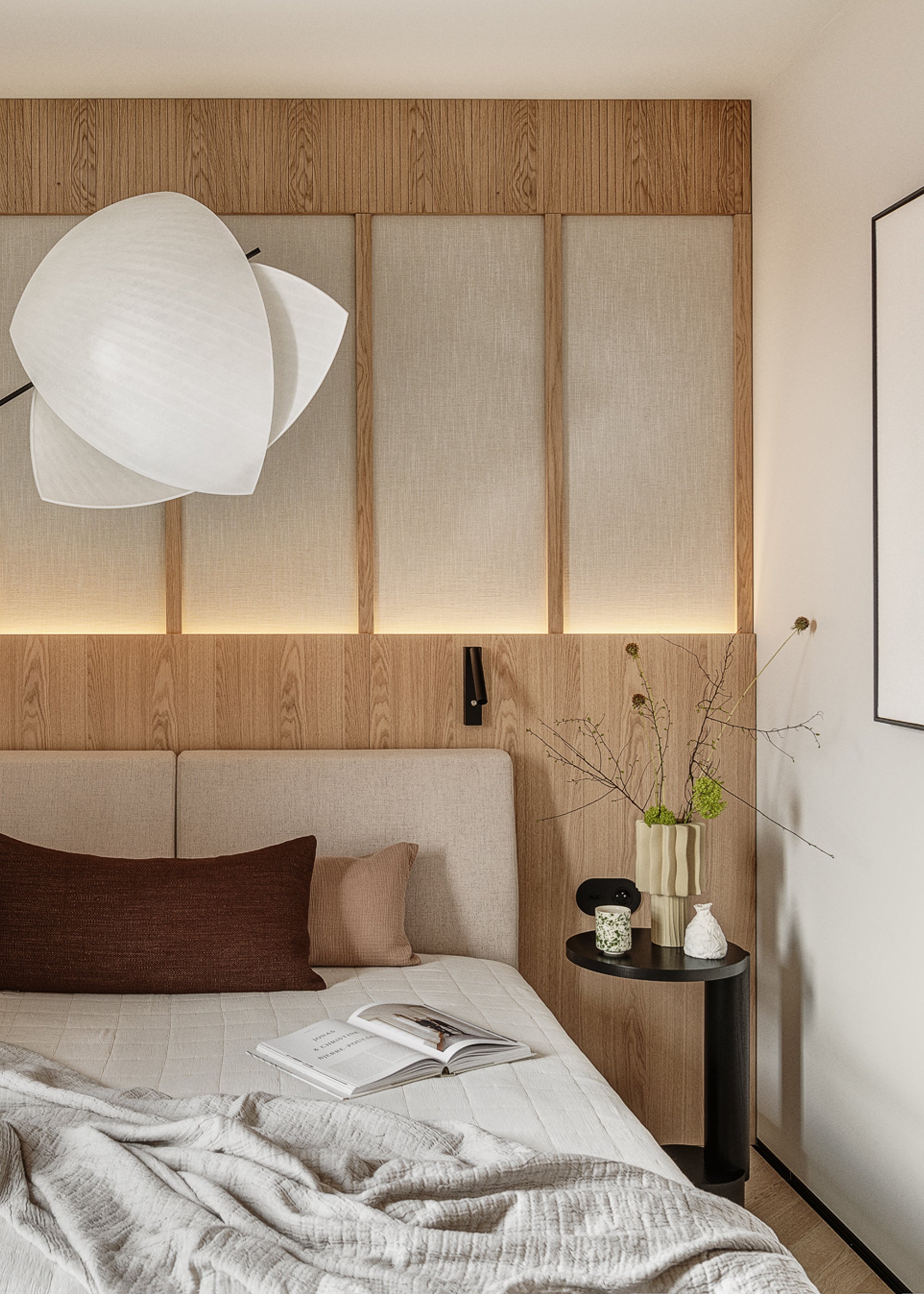 BOLD Side Table in Ebony Oak Wood