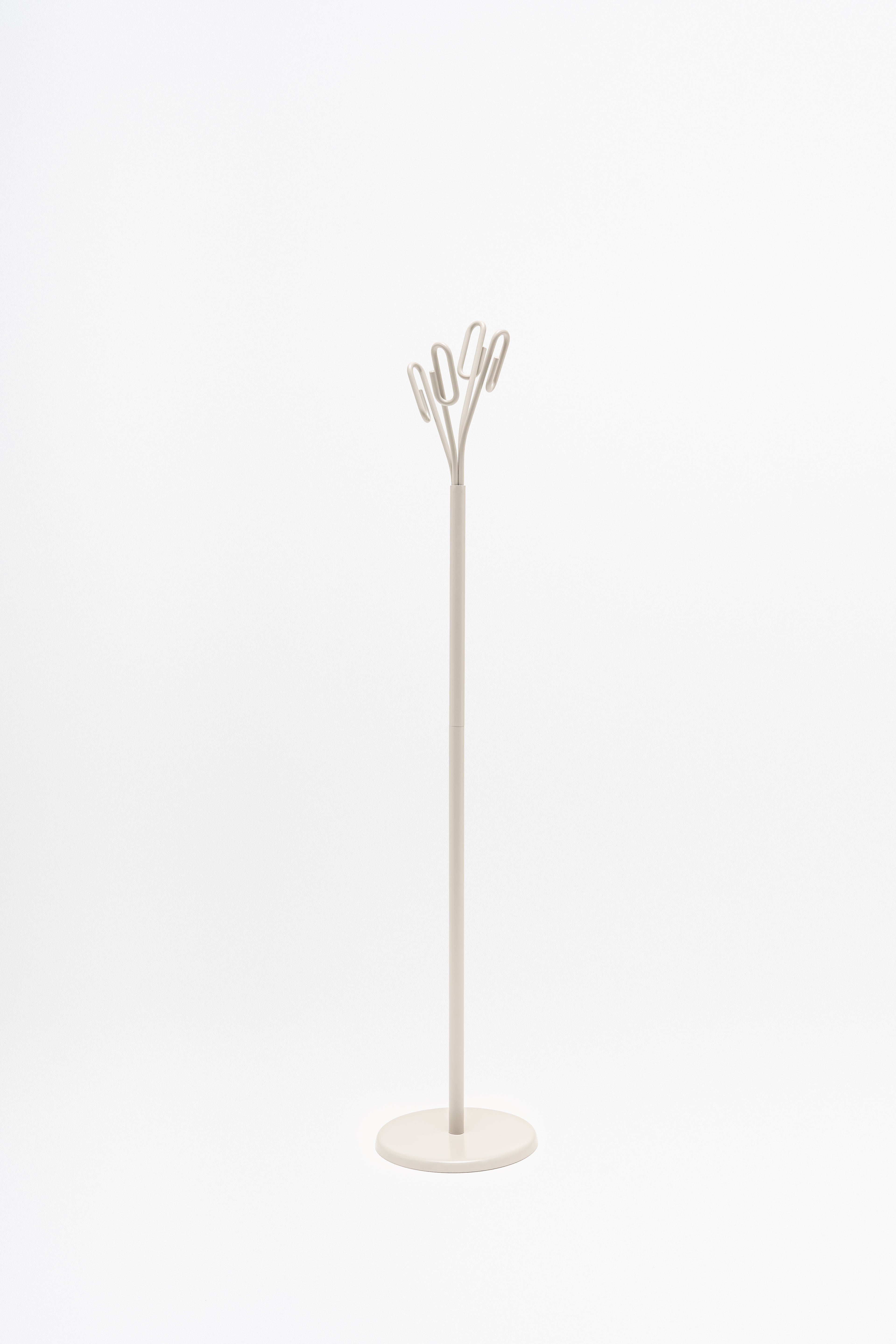 Clip metal hanger