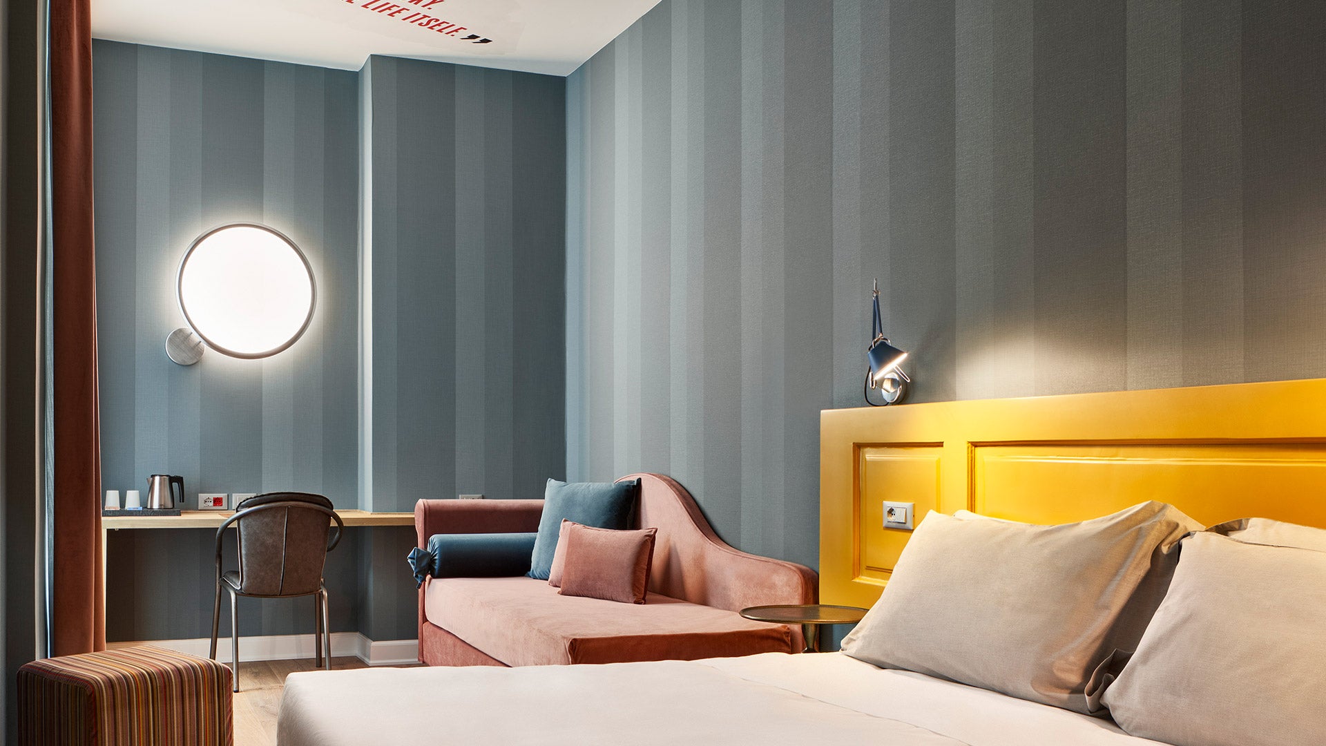 DISCOVERY Wall Lamp Polished Aluminum