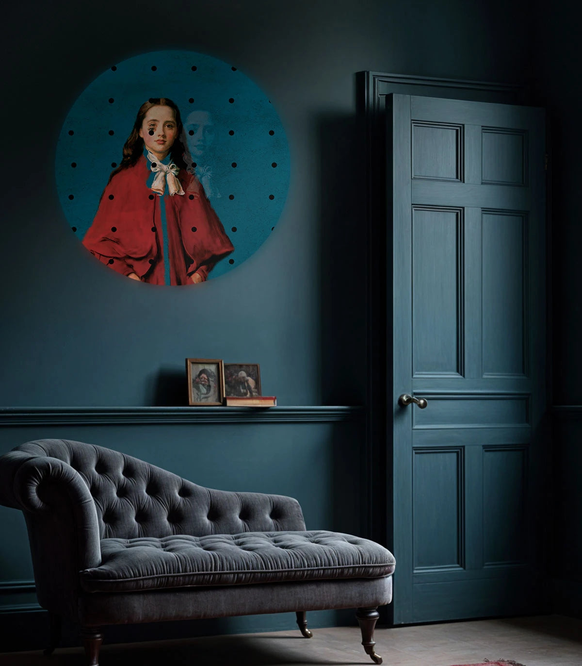 Circular Mural DOTS - GIRL IN RED blue with red