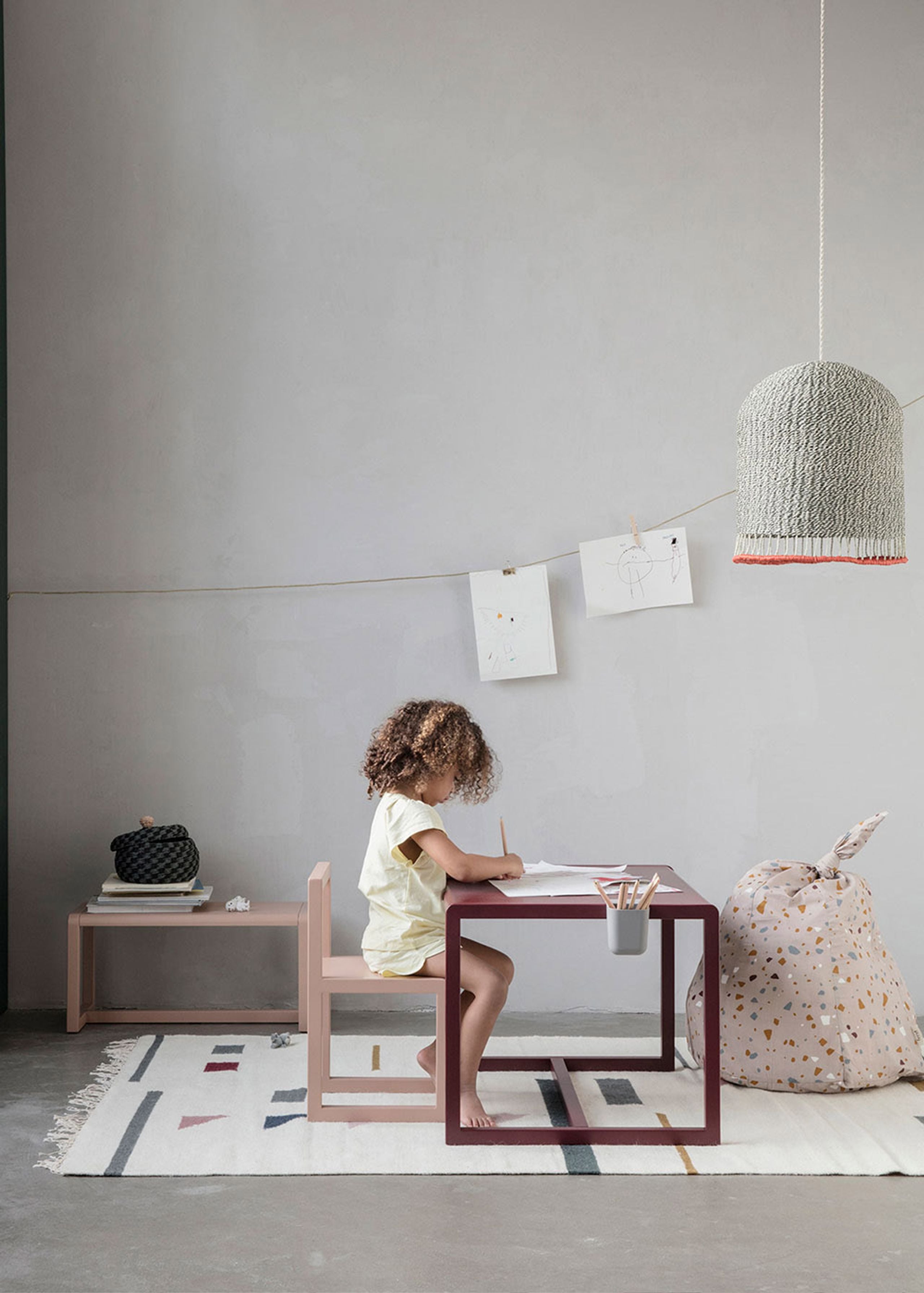 LITTLE ARCHITECT children's chair light pink