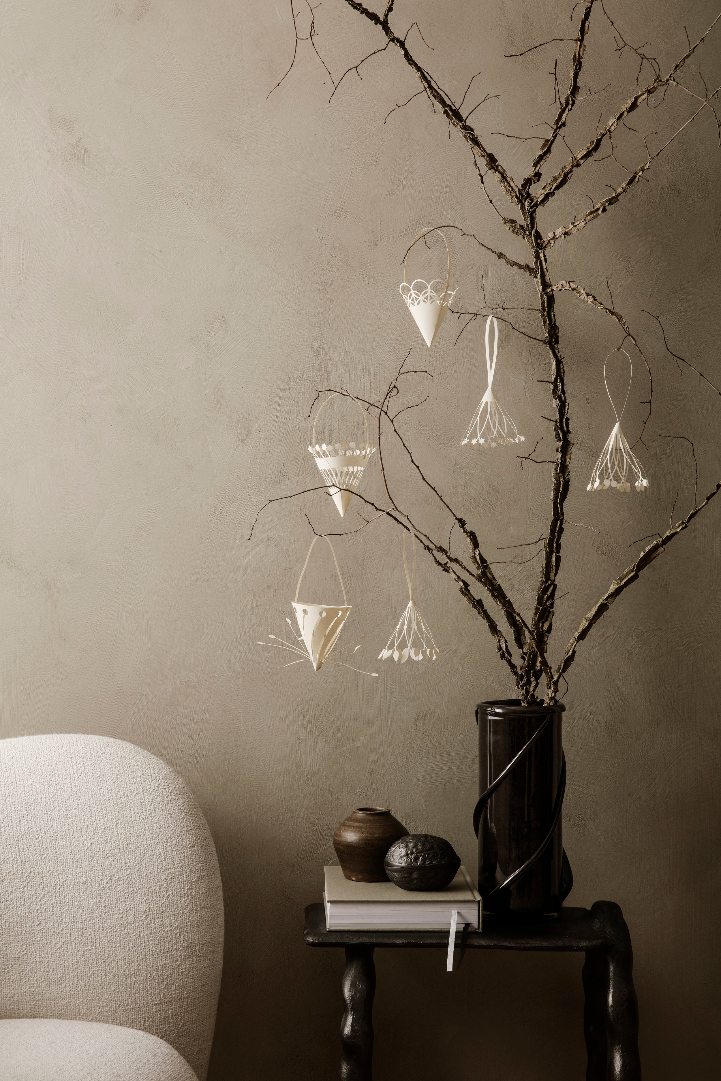 ENTWINE vase dark amber