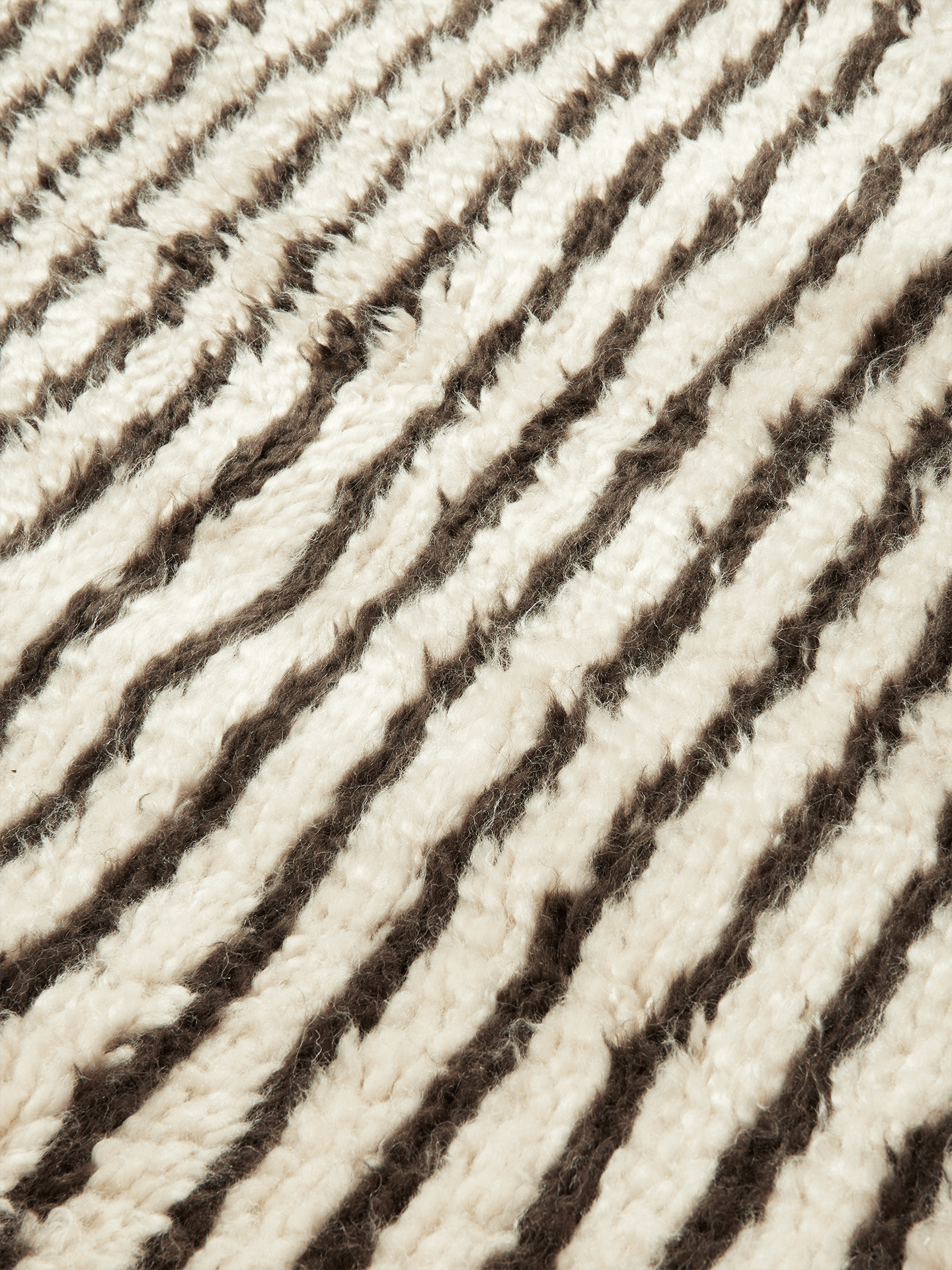 KAMI KNOTTED brown rug with beige