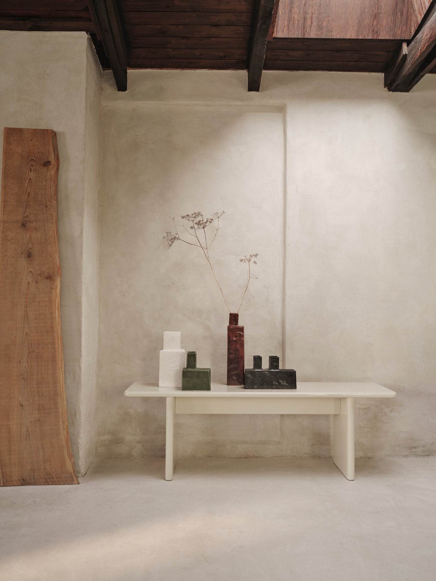 KOA vase broken white