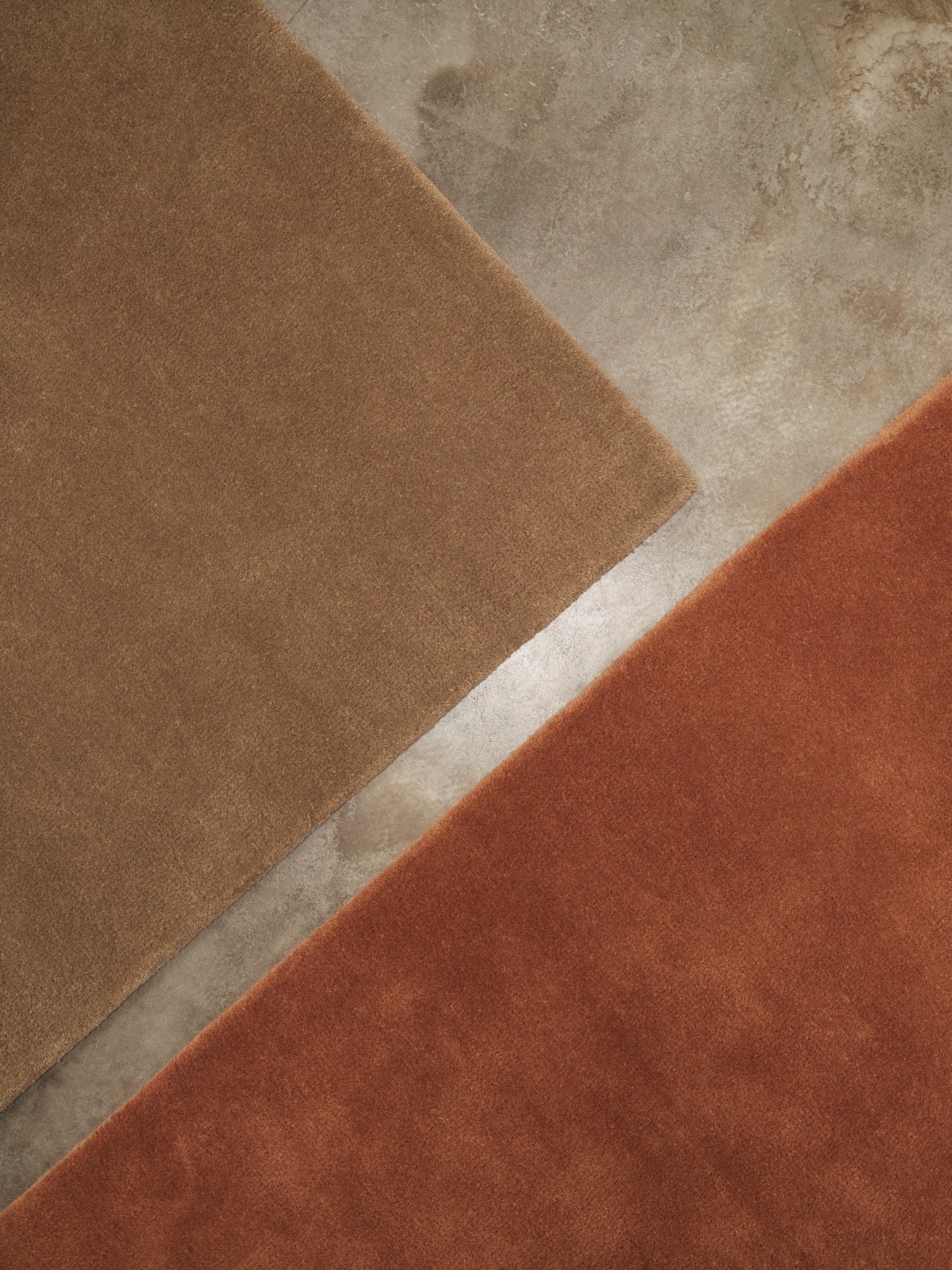 STILLE rug broken white