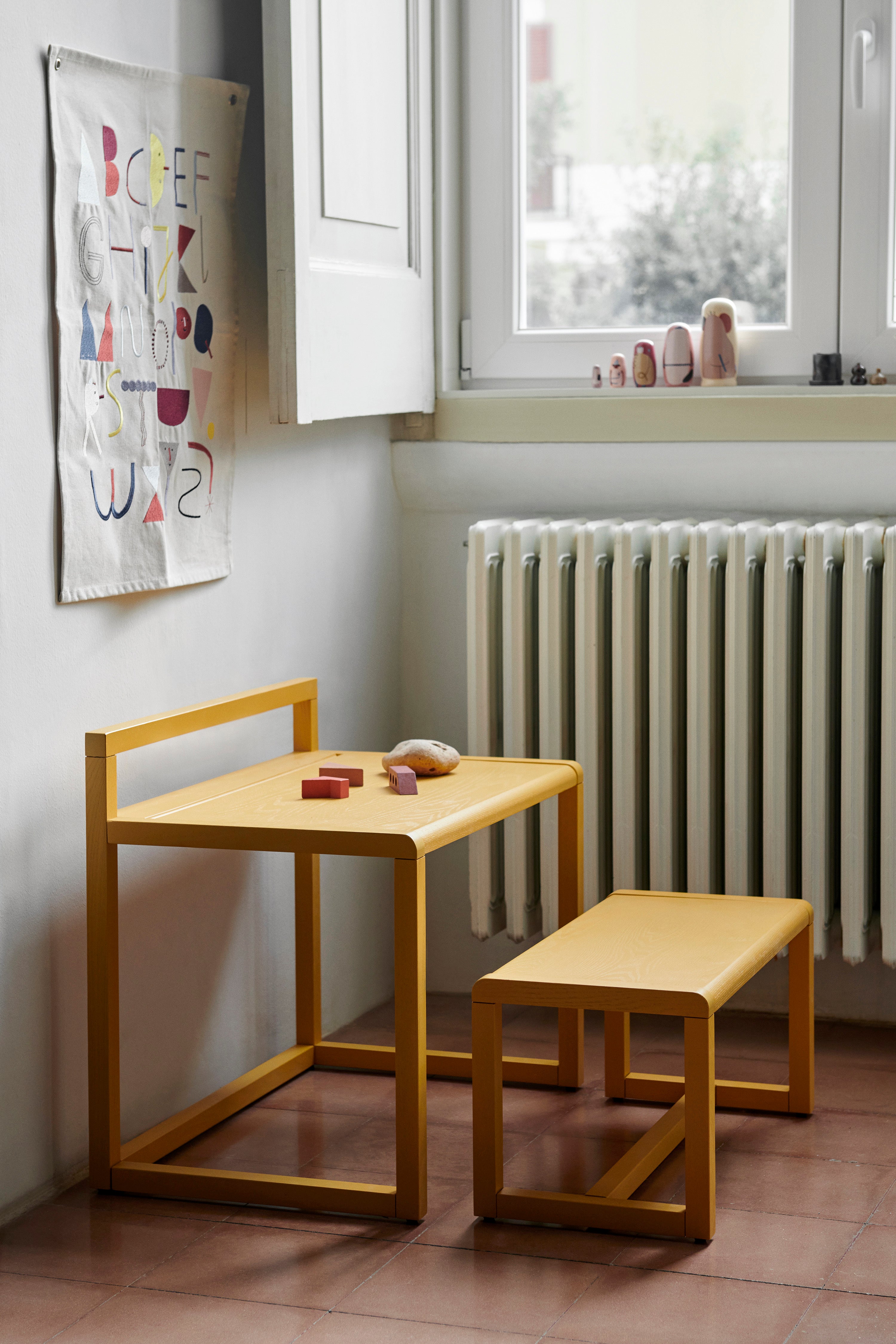 LITTLE ARCHITECT children's desk yellow