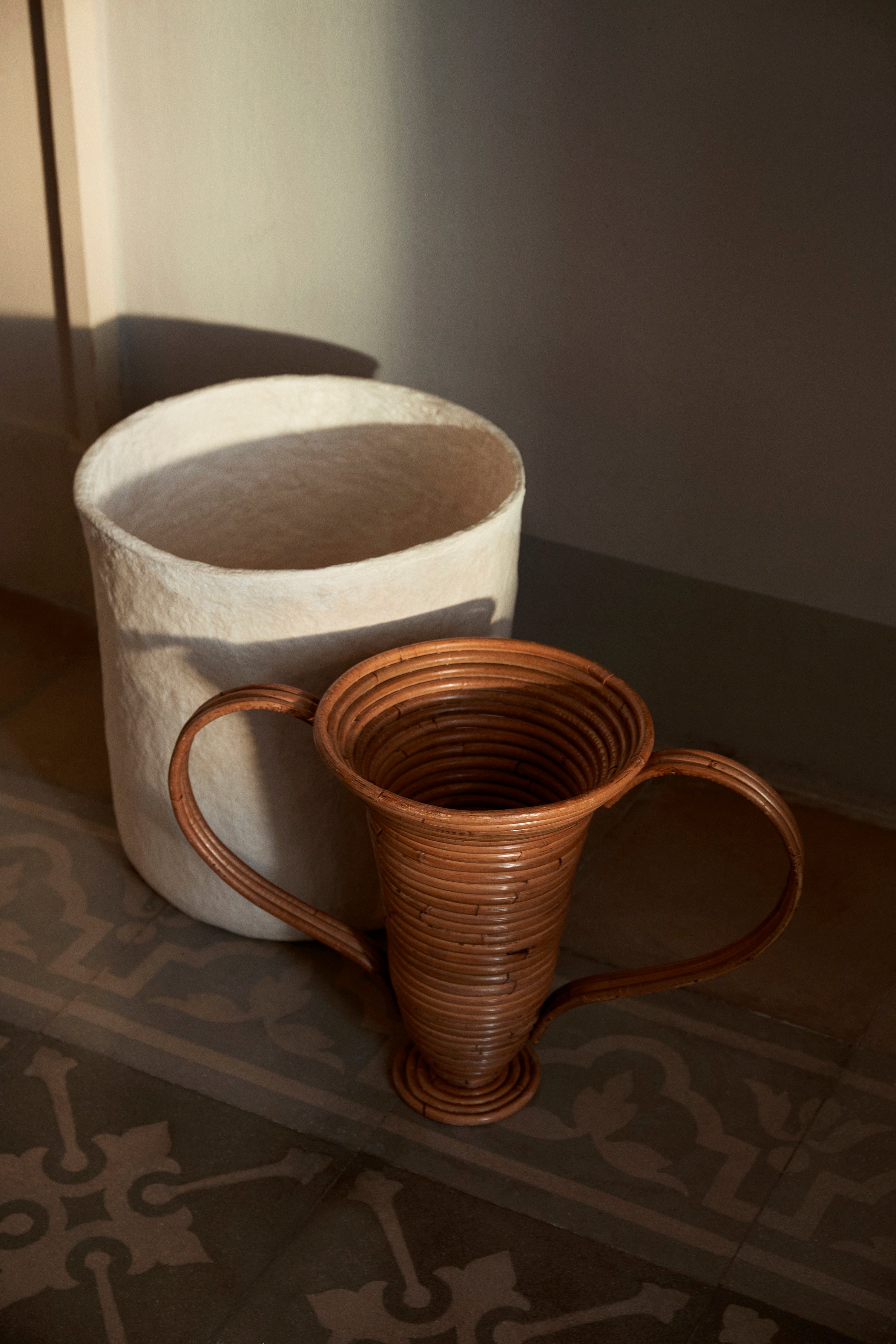 AMPHORA vase dark brown rattan