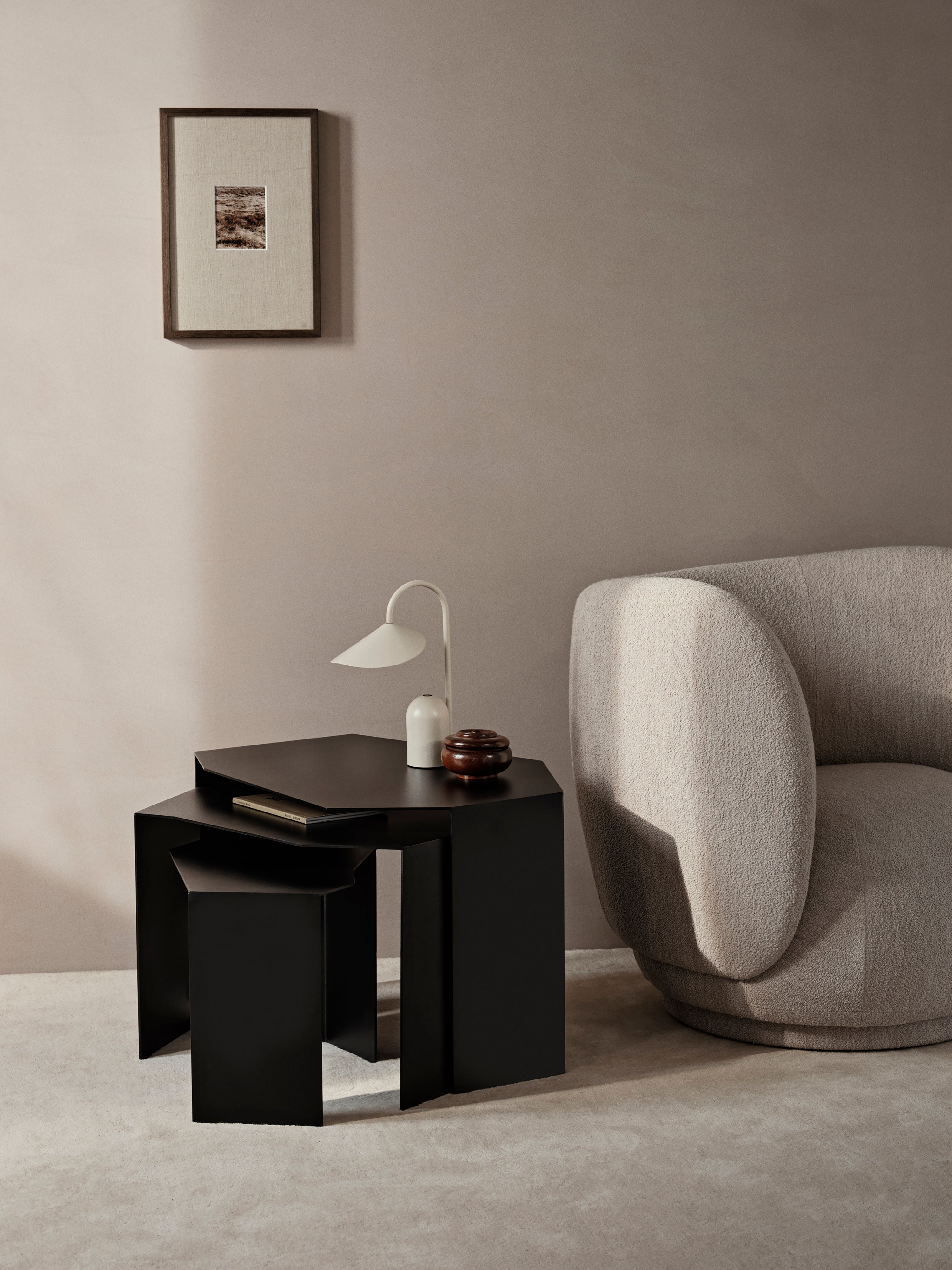 SHARD CLUSTER black table set