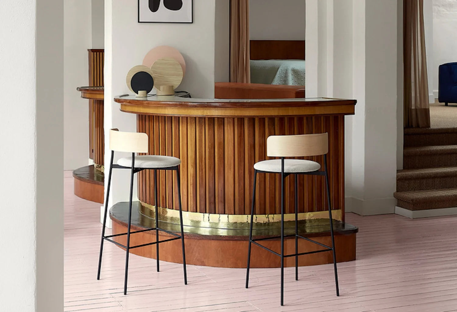 FRIDAY Bar Stool Black with Beige Base