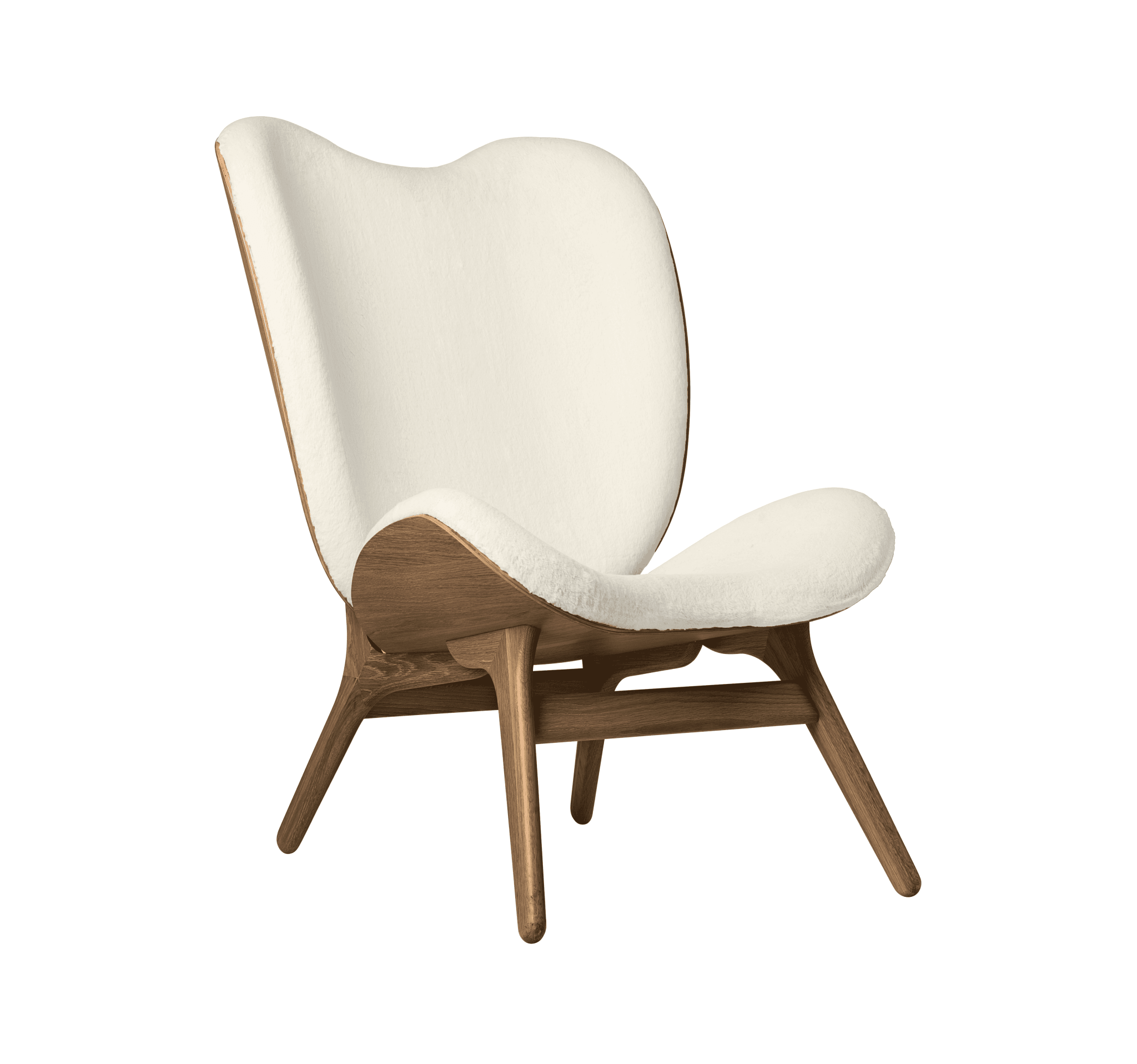 Fotel CONVERSATION PIECE TALL kremowy plusz z ciemno dębową podstawą UMAGE    Eye on Design