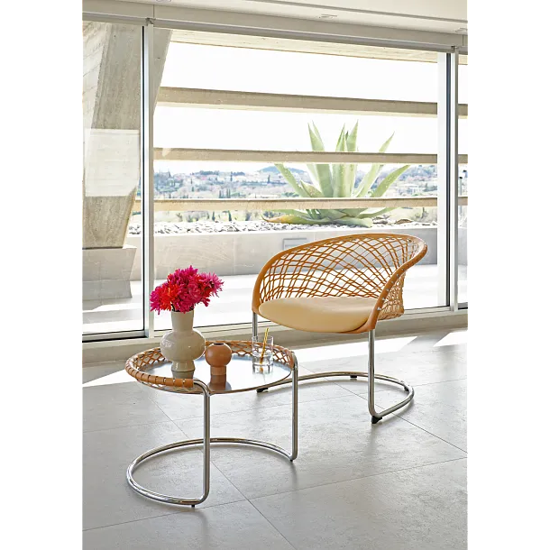 Personalisierbarer Sessel mit Armlehnen P47