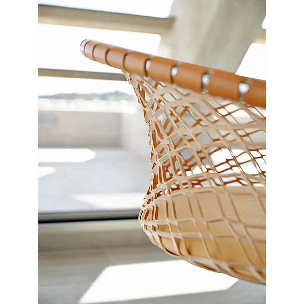 Personalisierbarer Sessel mit Armlehnen P47