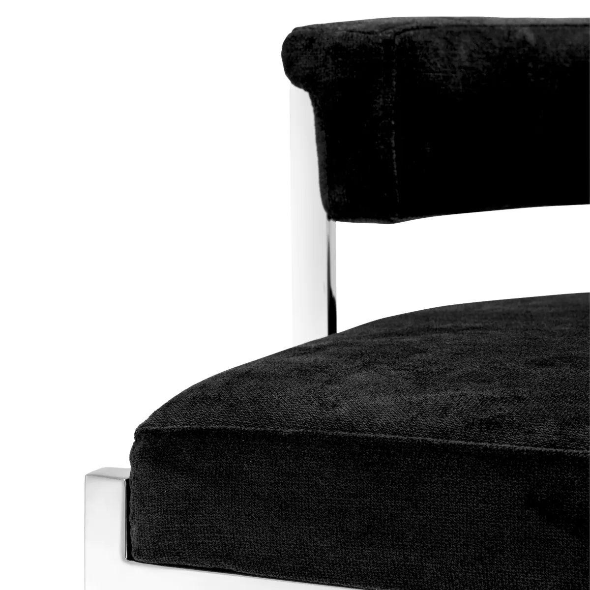 Hoker aksamitny DANTE czarny z polerowaną stalą Eichholtz    Eye on Design