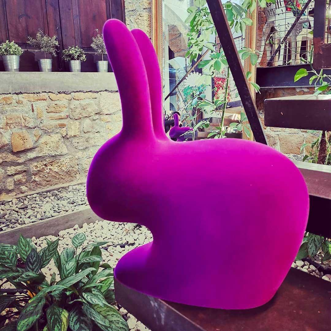 Krzesło RABBIT VELVET fioletowy Qeeboo    Eye on Design