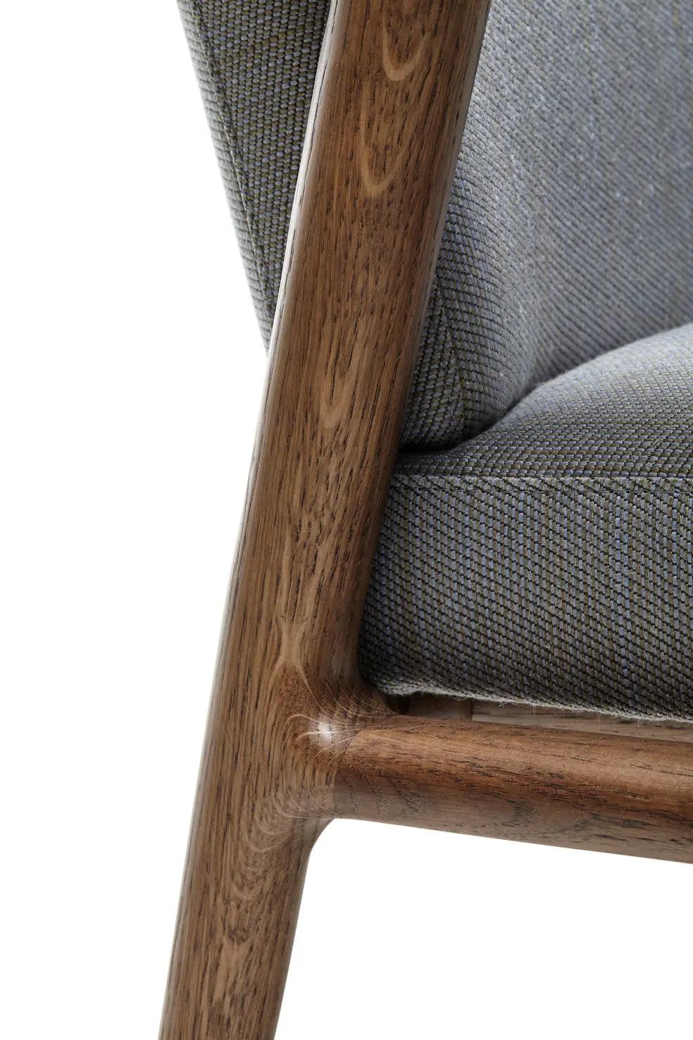 Chair with armrests ZIO oak wood Moooi Eye on Design