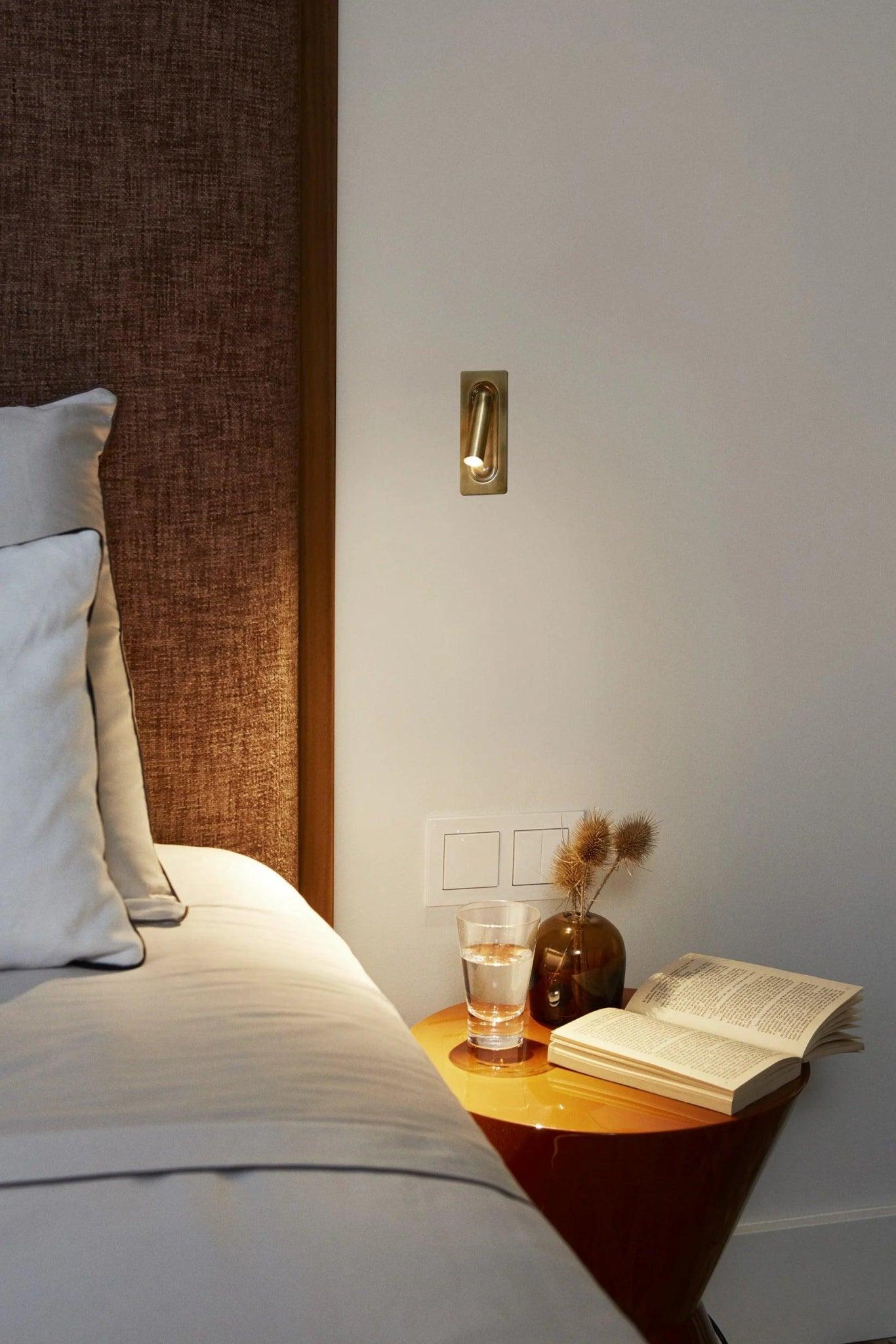 Lampa ścienna LEDTUBE srebrny Marset    Eye on Design