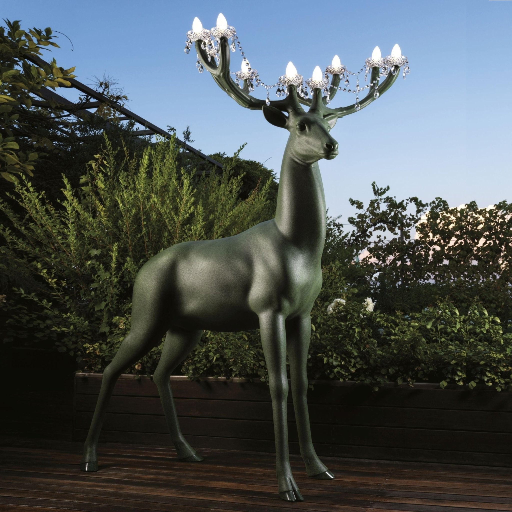 Lampa SHERWOOD zielony Qeeboo    Eye on Design