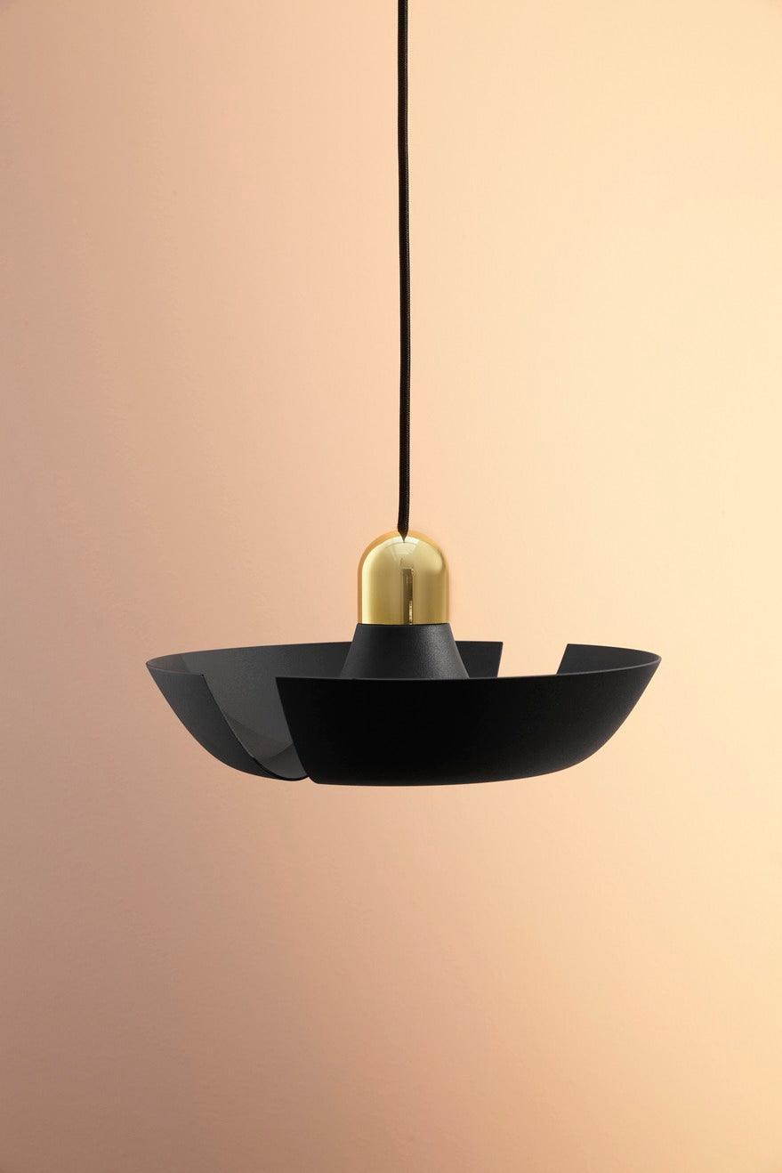 Lampa wisząca CYCNUS czarny AYTM    Eye on Design