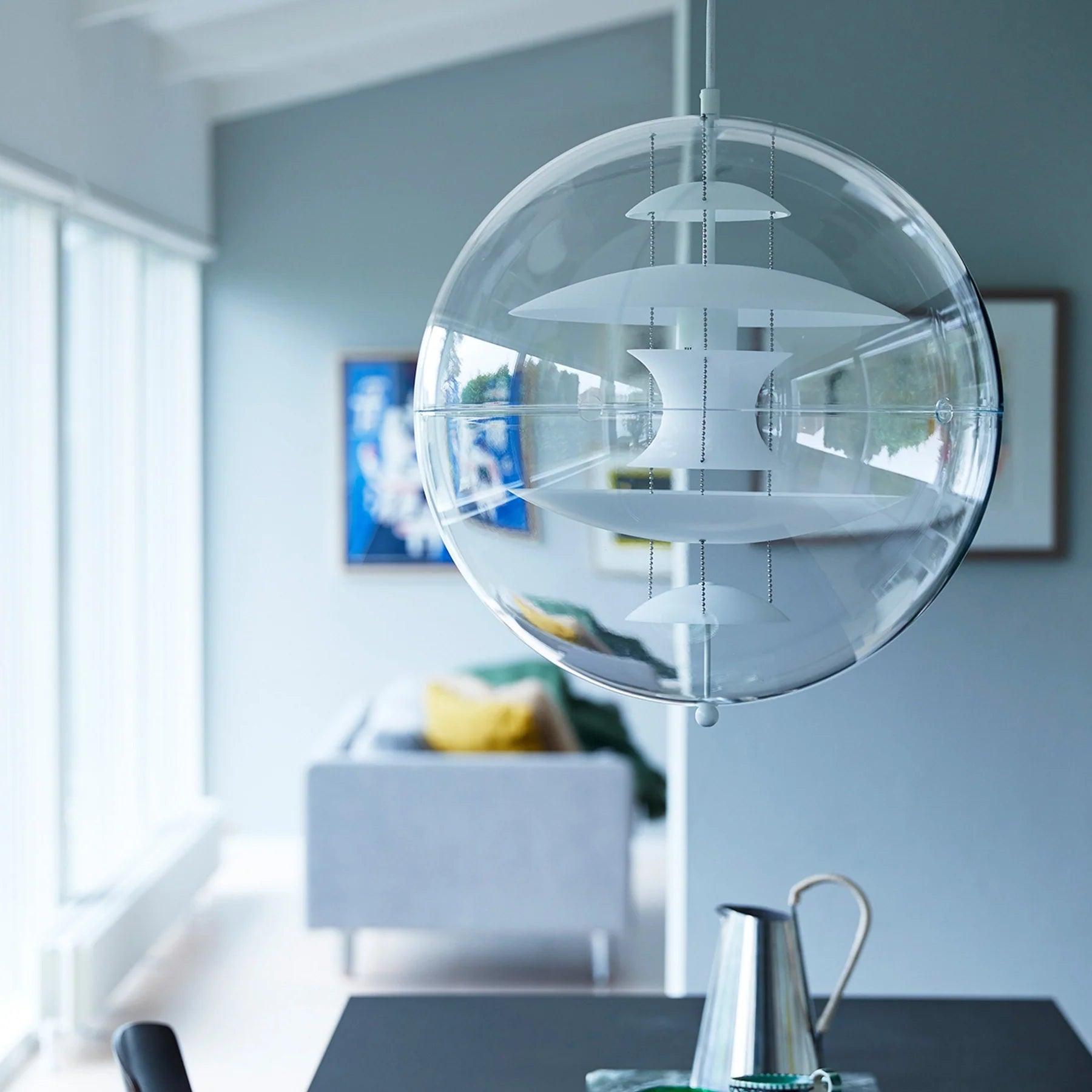 Lampa wisząca VP GLOBE szklany Verpan    Eye on Design