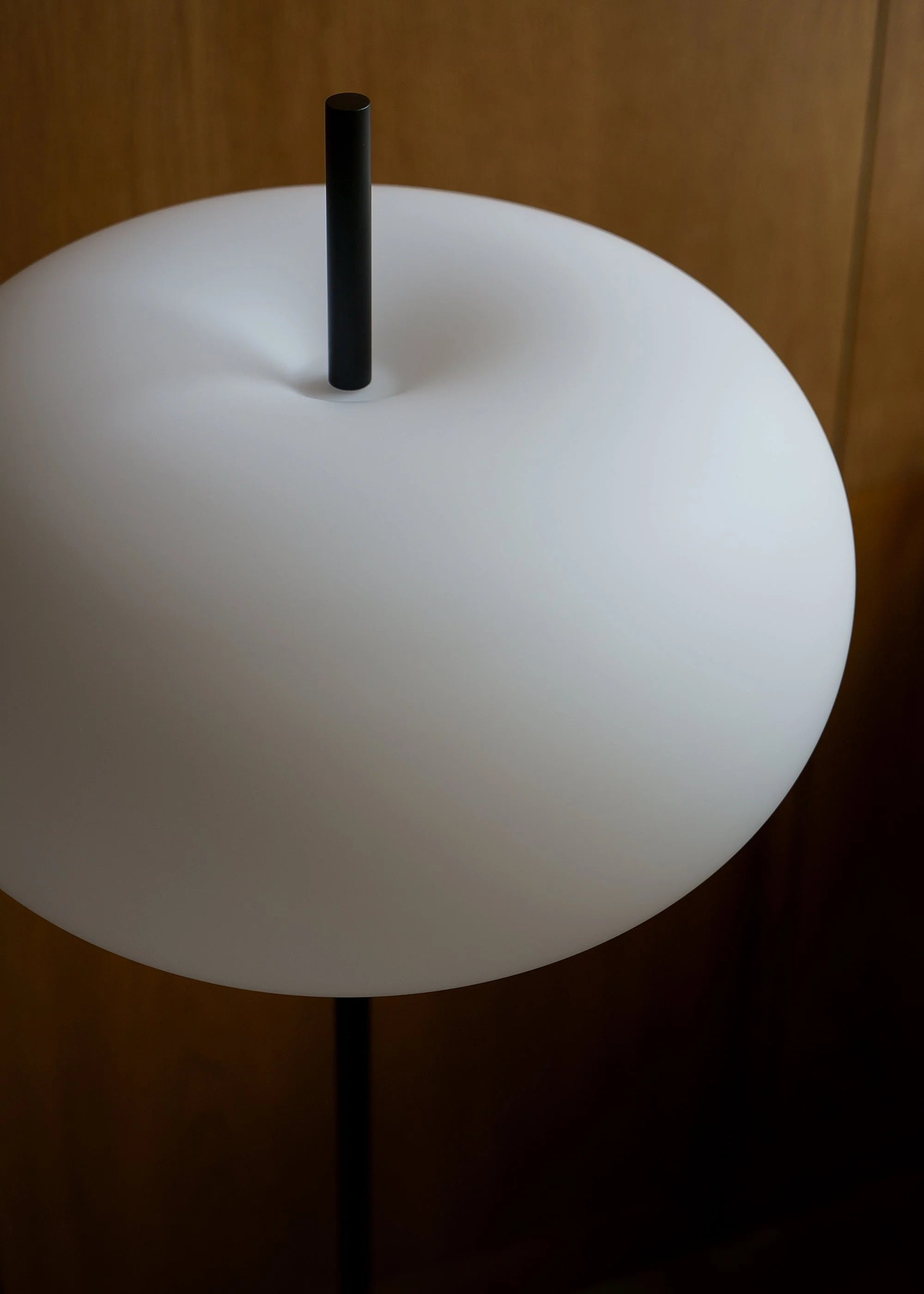 Stehlampe PIU schwarzer Marmor