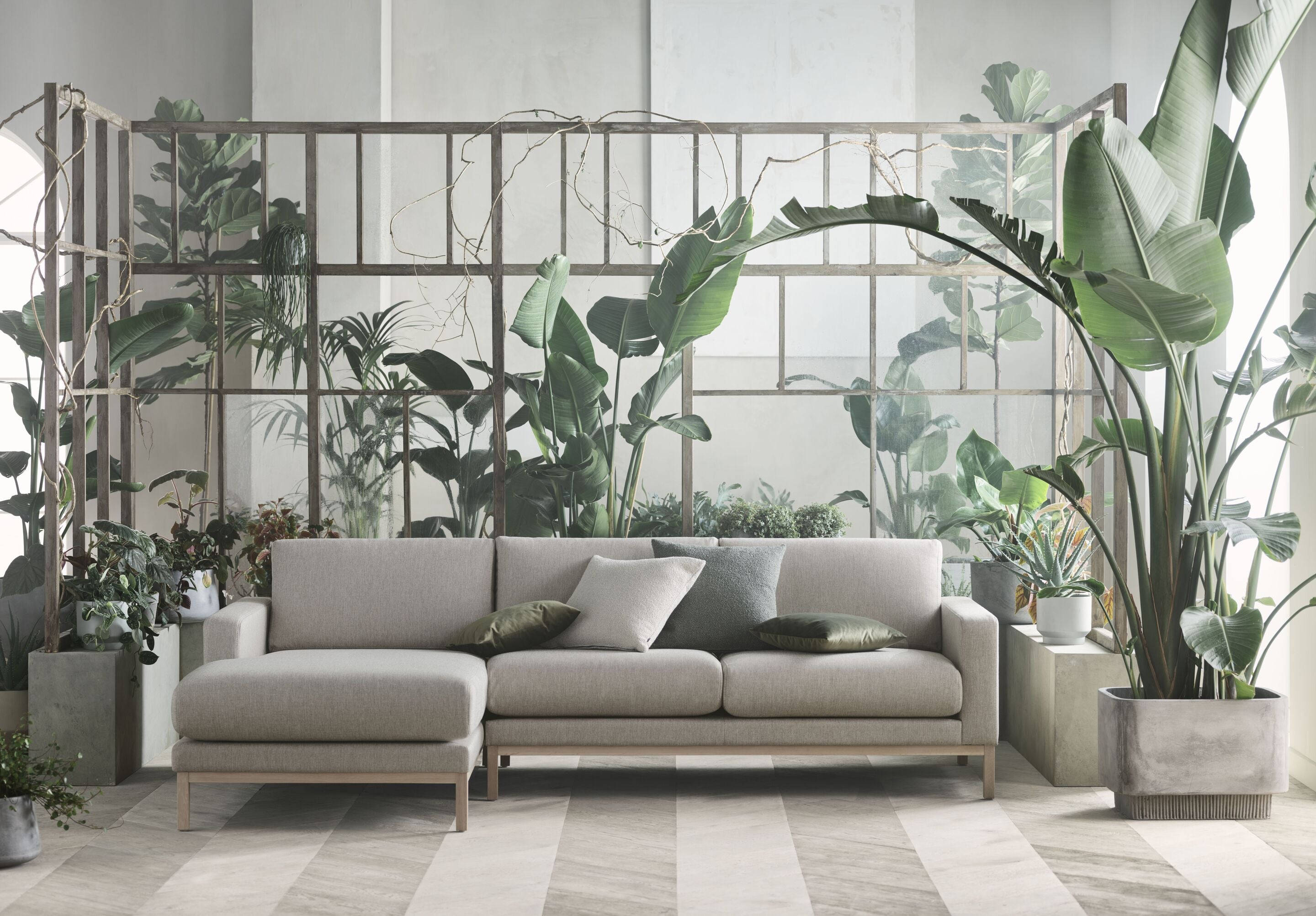 North upholstered corner Dark base