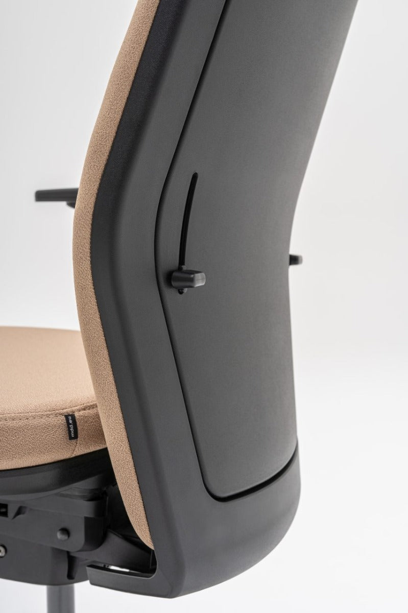 Sessel mit gepolsterter Evo -Rückenlehne verstellbarer Basis mit Rädern für harte Oberfläche