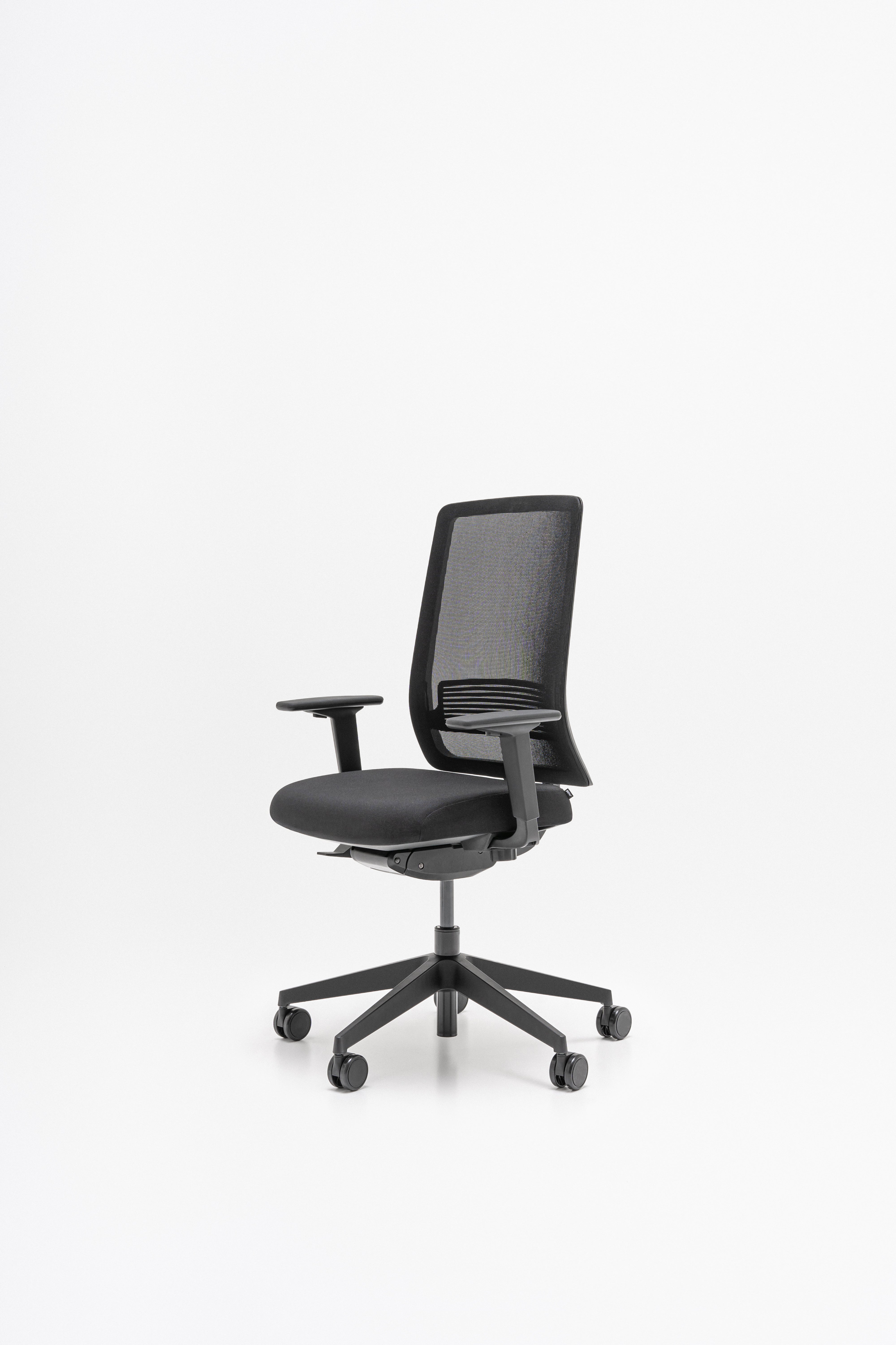 Apex Office Chair mit Rädern für eine harte Oberfläche