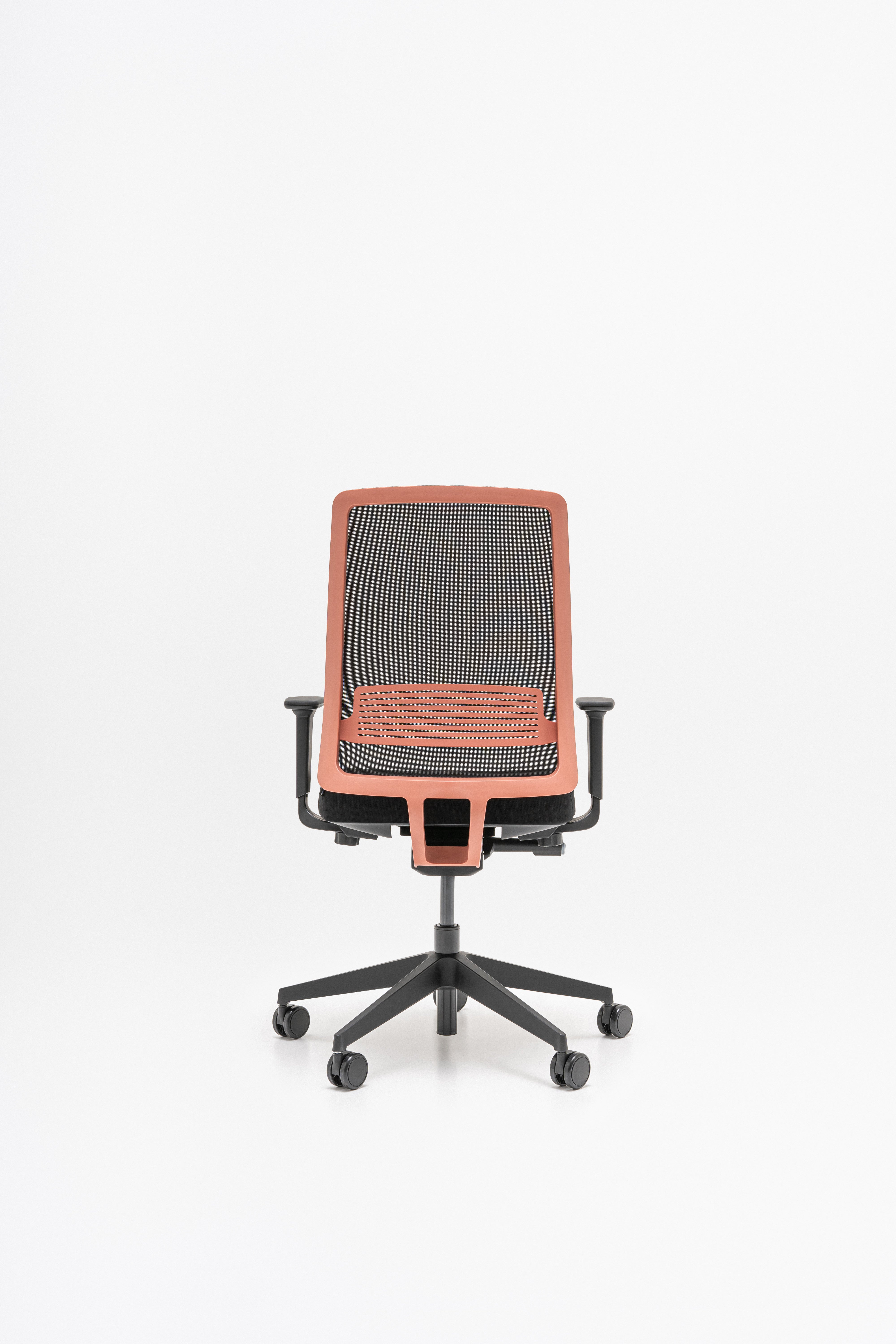Apex Office Chair mit Rädern für eine harte Oberfläche