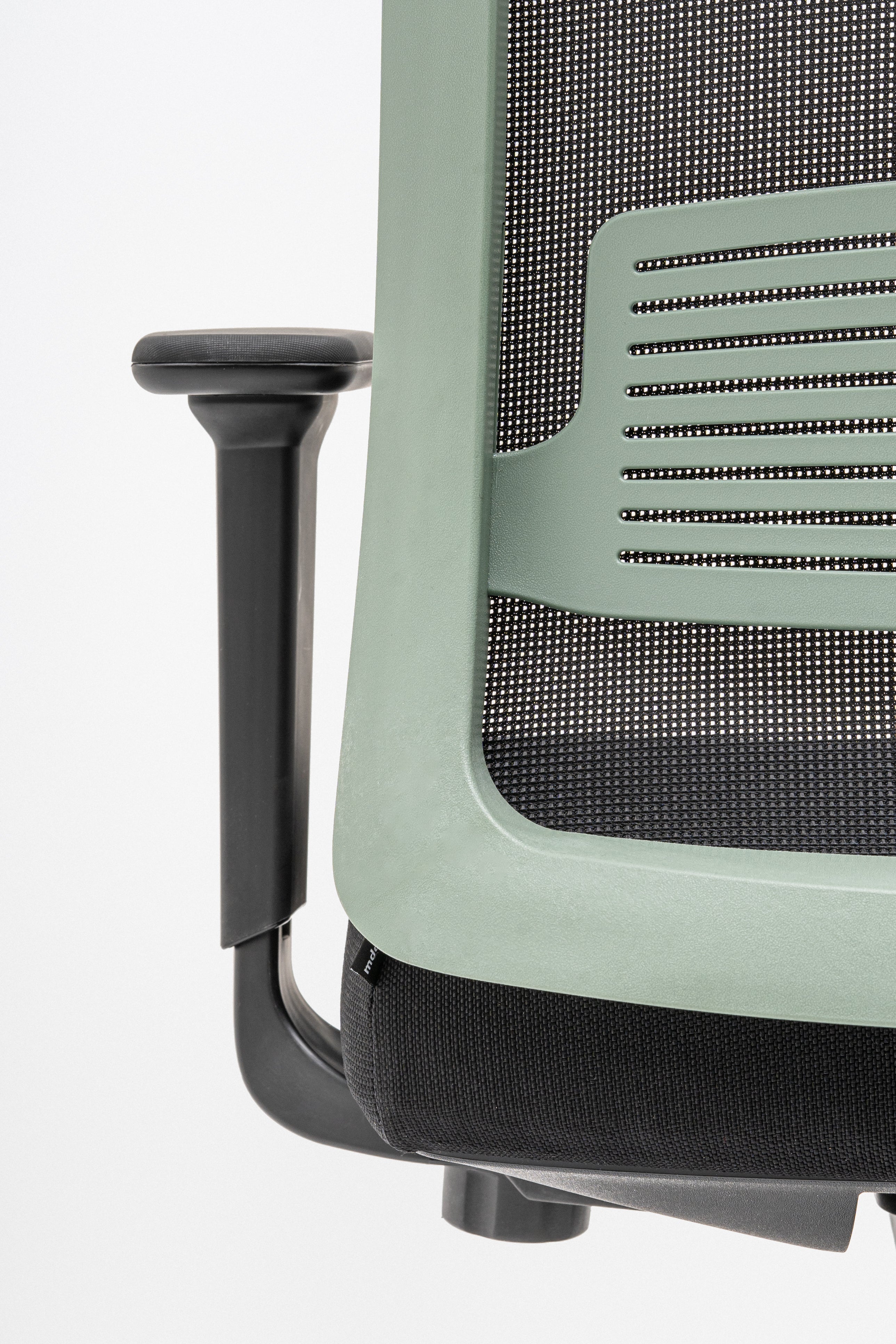 Apex Office Chair mit Rädern für eine harte Oberfläche