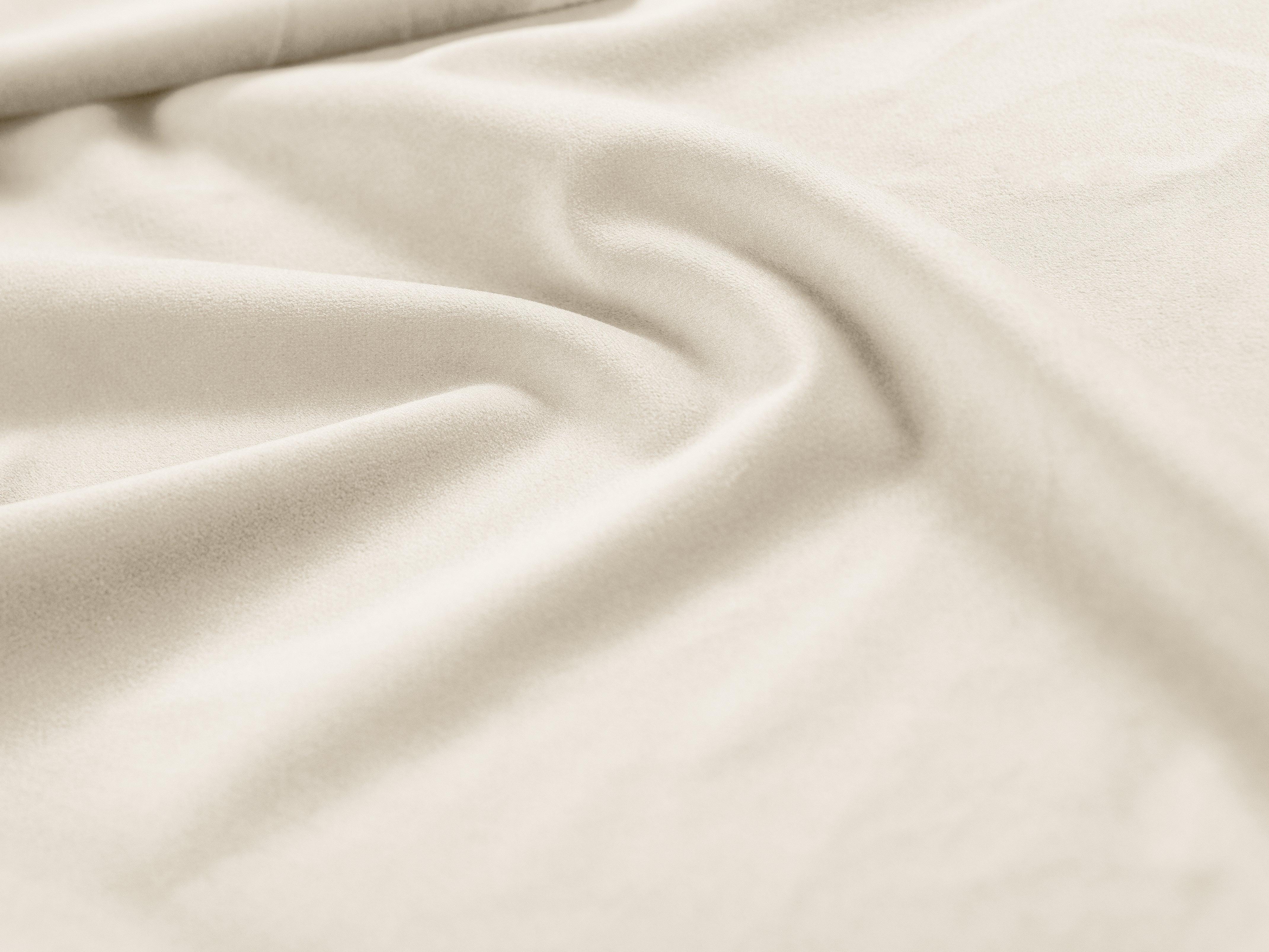 Sofa aksamitna 3-osobowa BALI jasnobeżowy z czarną podstawą Cosmopolitan Design    Eye on Design