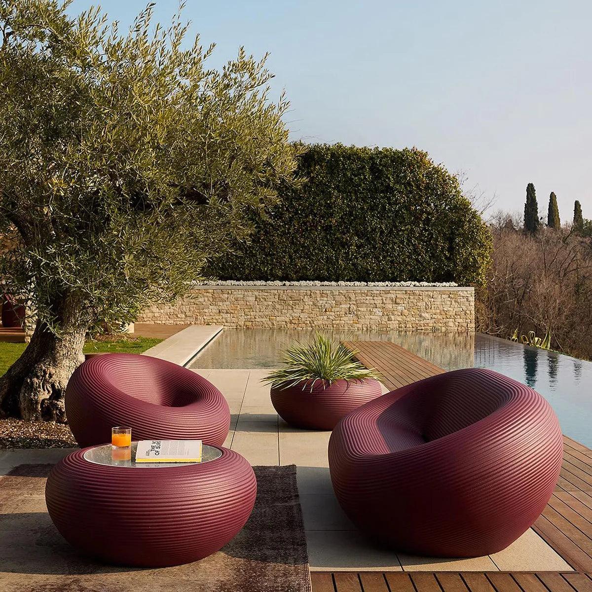 Sofa zewnętrzna NAMI bordowy Qeeboo    Eye on Design