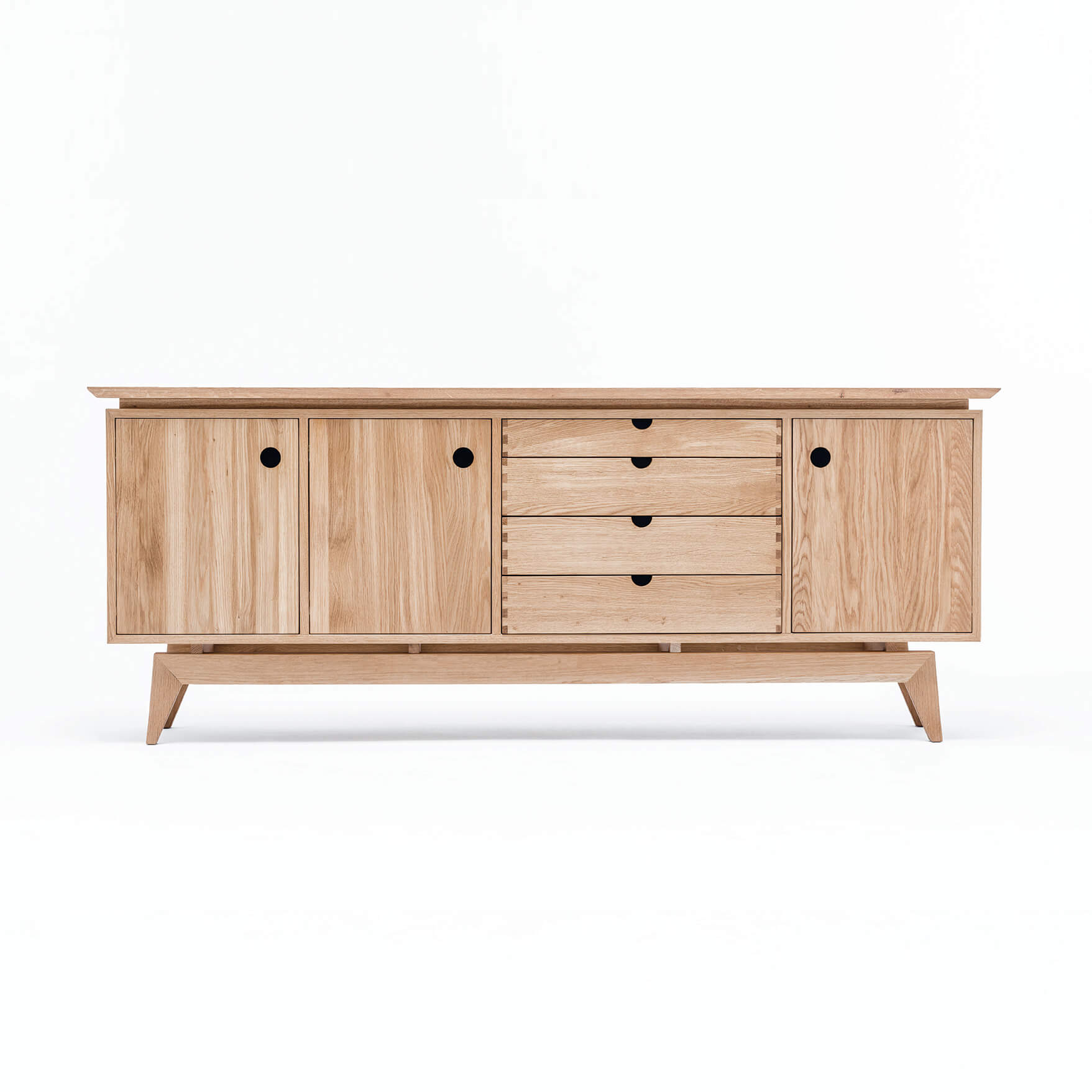 ST oak chest of drawers